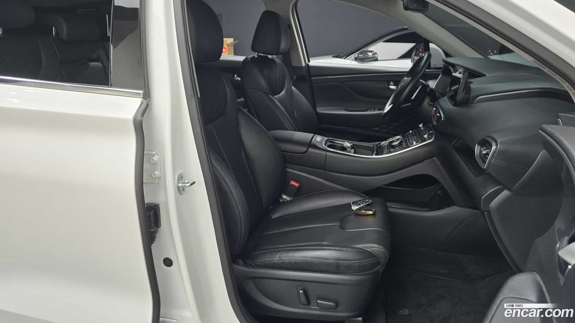 Santafe Hyundai 2021.11-INNER-036