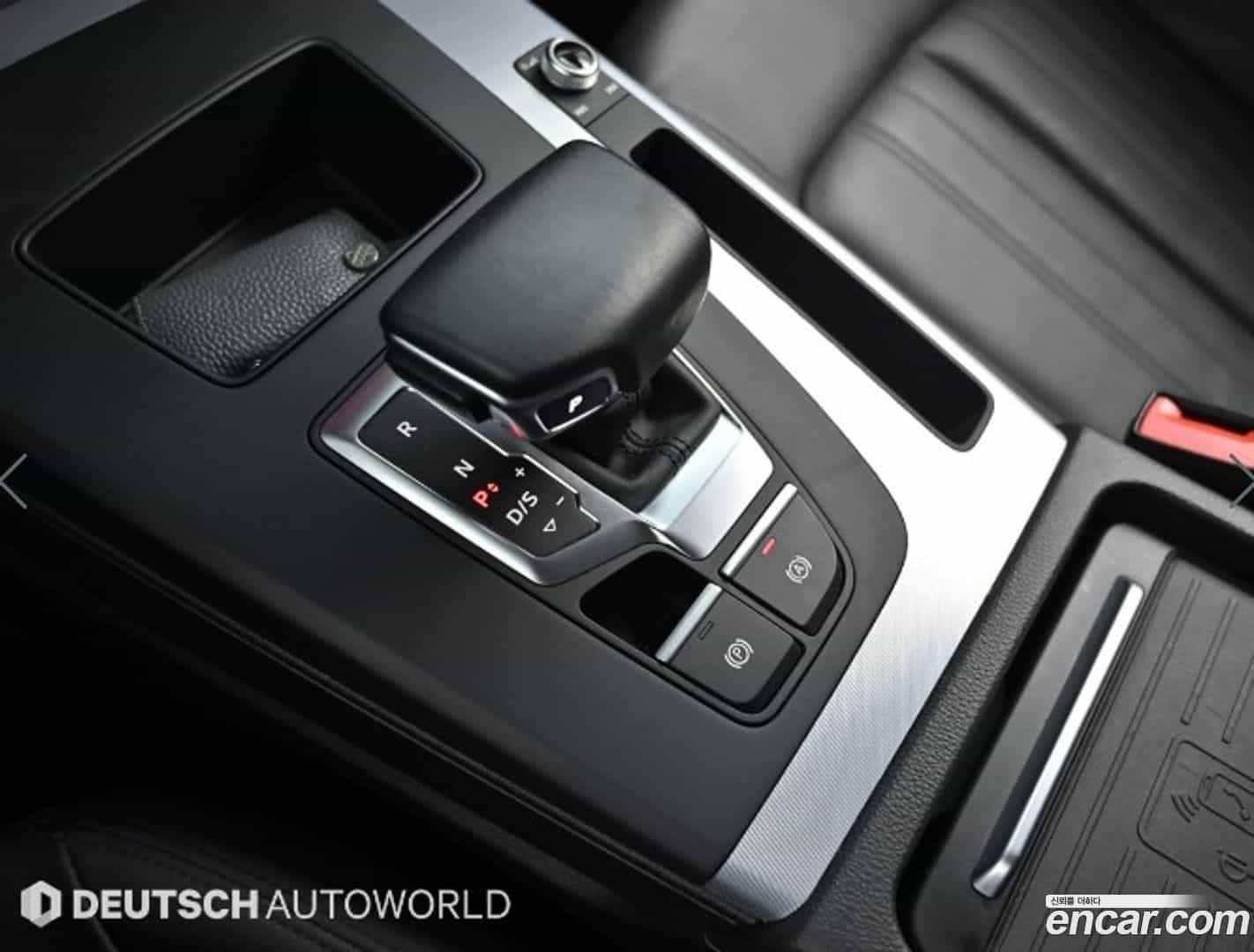 Q5 Audi 2021.10-INNER-009