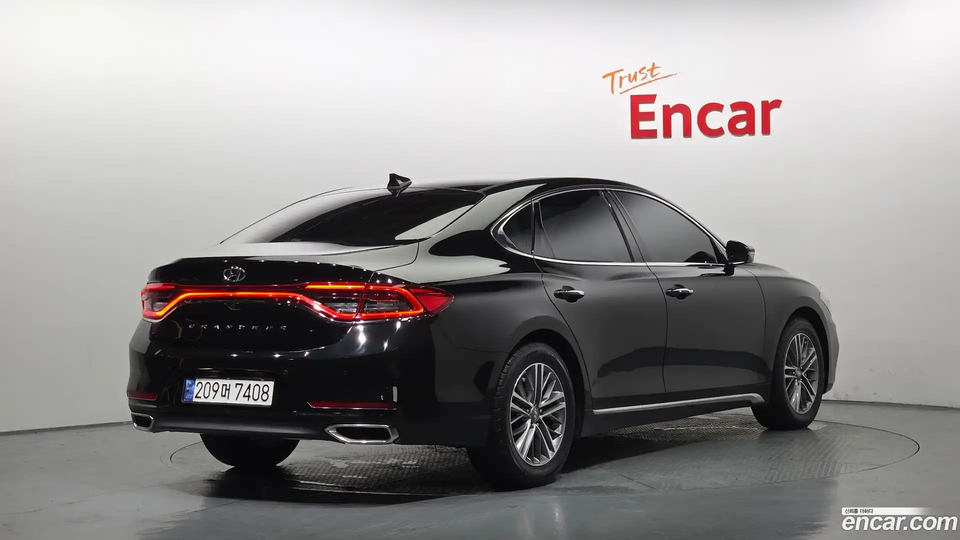 Grandeur Hyundai 2018.6-OUTER-002