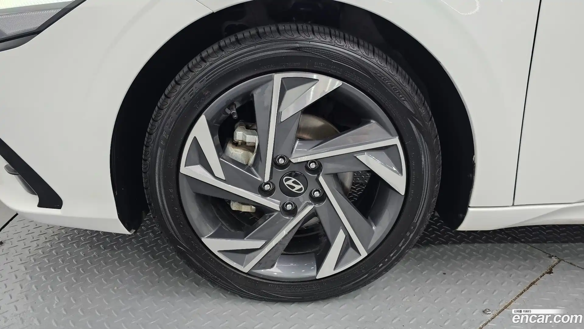 AVANTE Hyundai 2023.2-OUTER-005