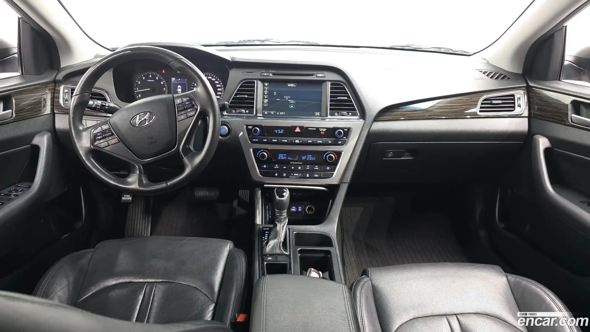 Sonata Hyundai 2017.1-INNER-007