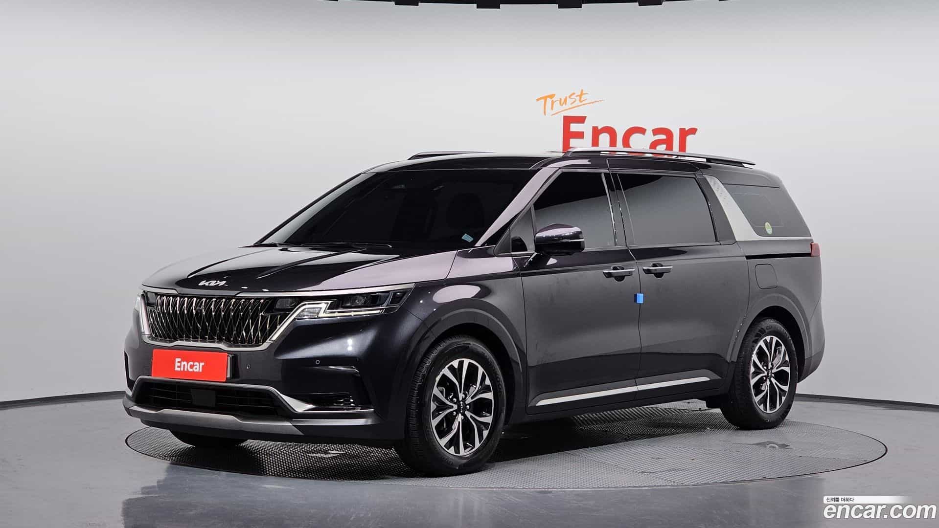 Canival Kia 2023.4-OUTER-001