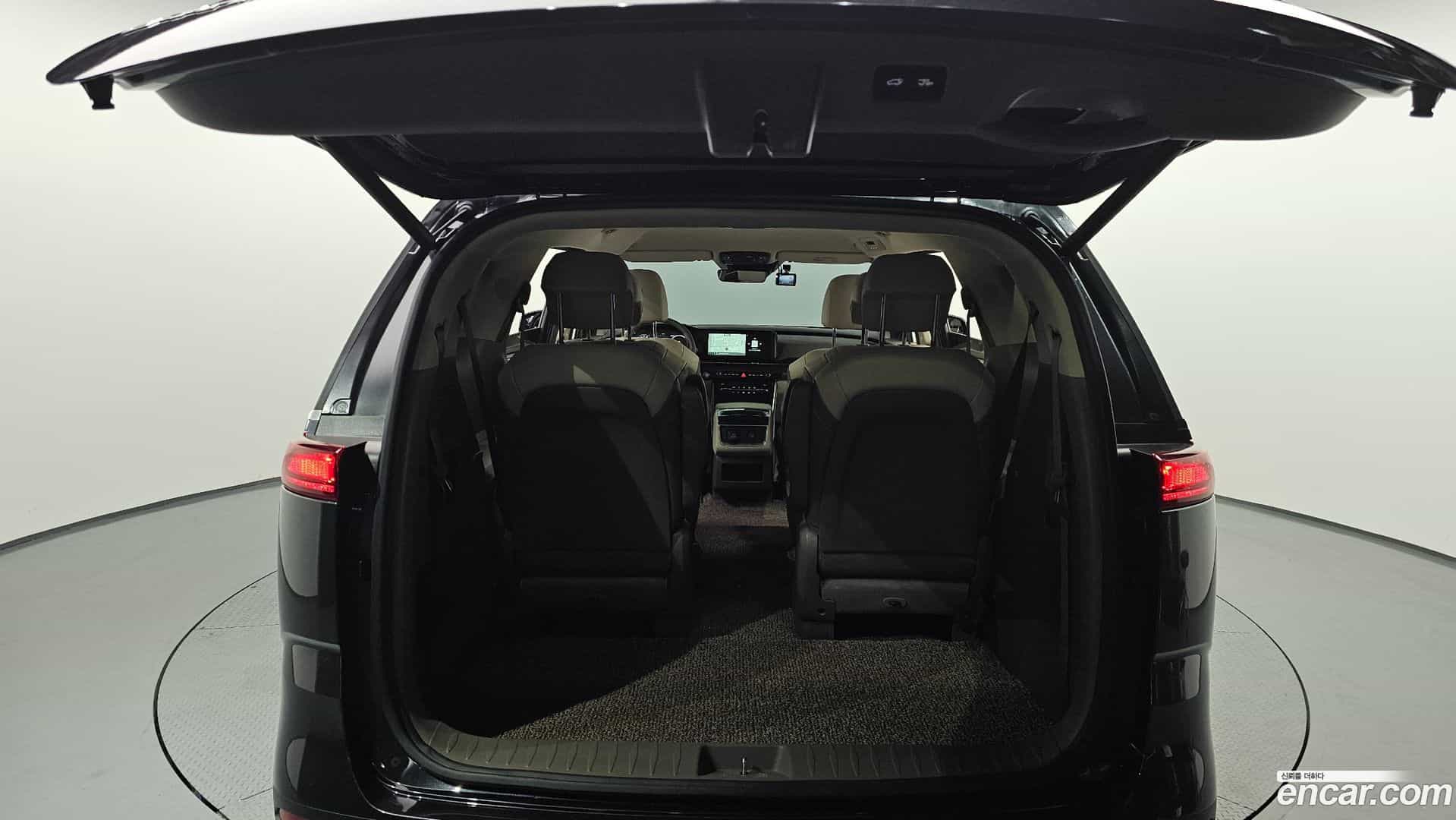 Canival Kia 2023.4-OPTION-024