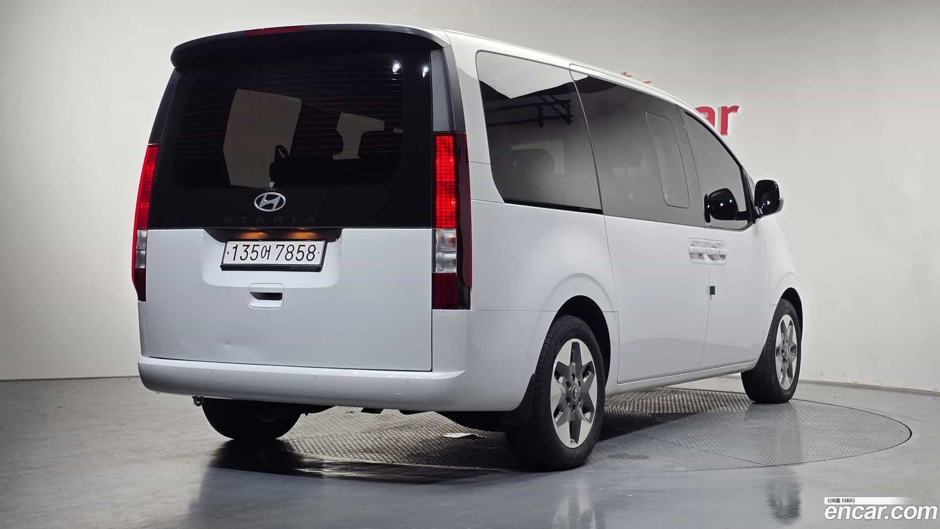 Staria Hyundai 2024.6-OUTER-002