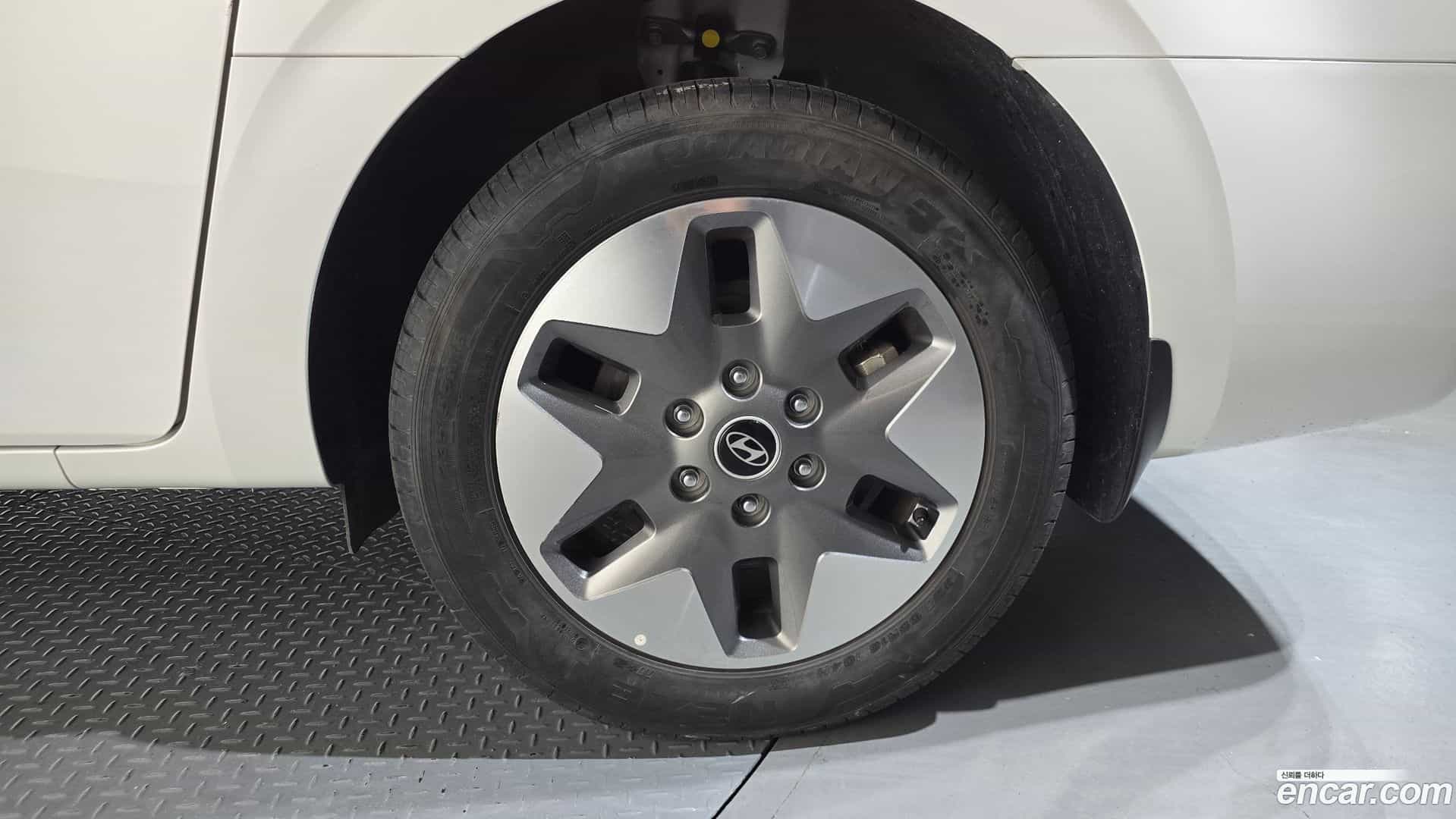 Staria Hyundai 2024.6-OUTER-031