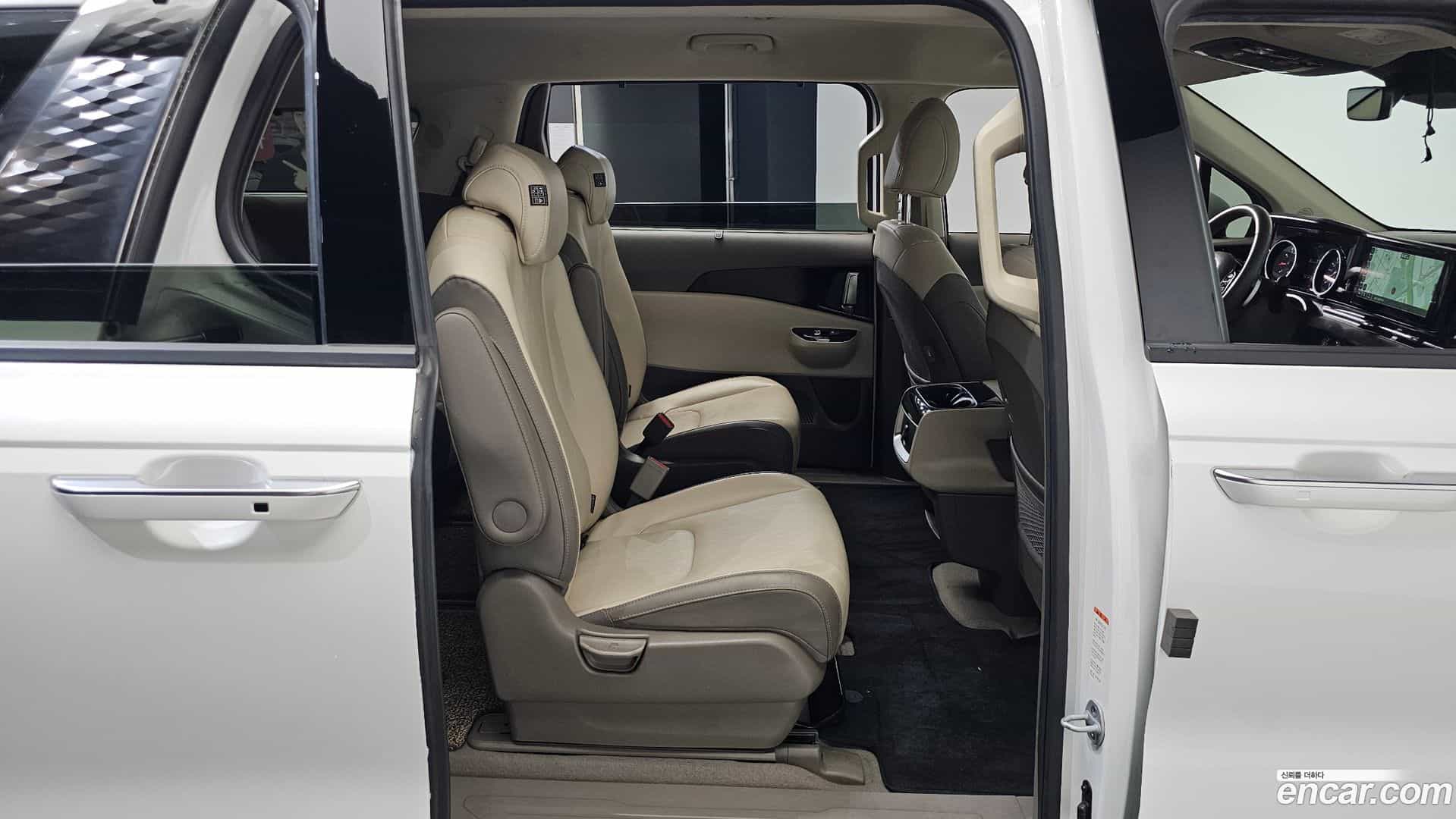 Canival Kia 2023.4-OPTION-015
