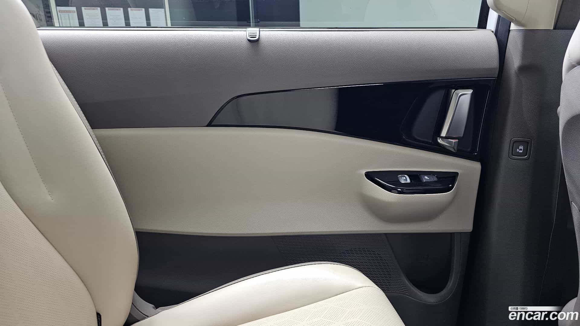 Canival Kia 2023.4-INNER-035