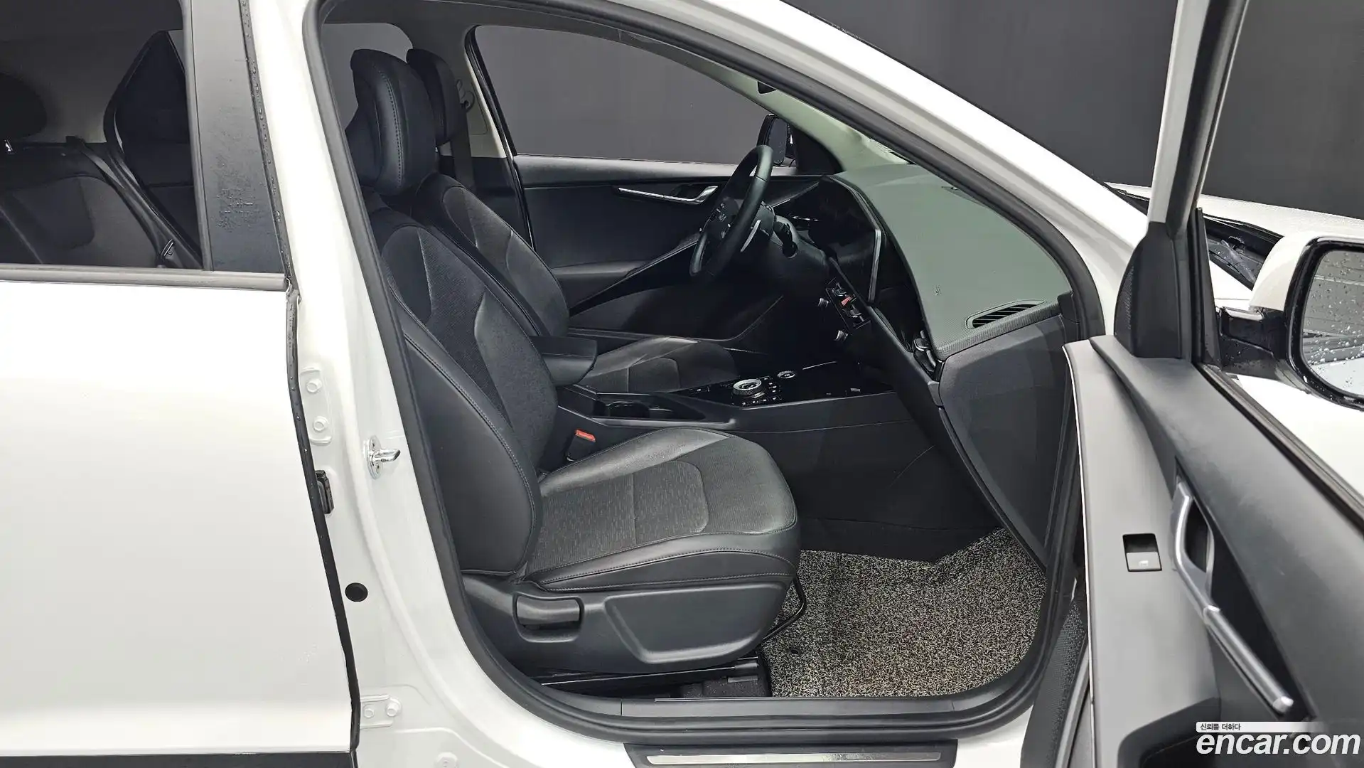 Niro Kia 2022.1-INNER-036