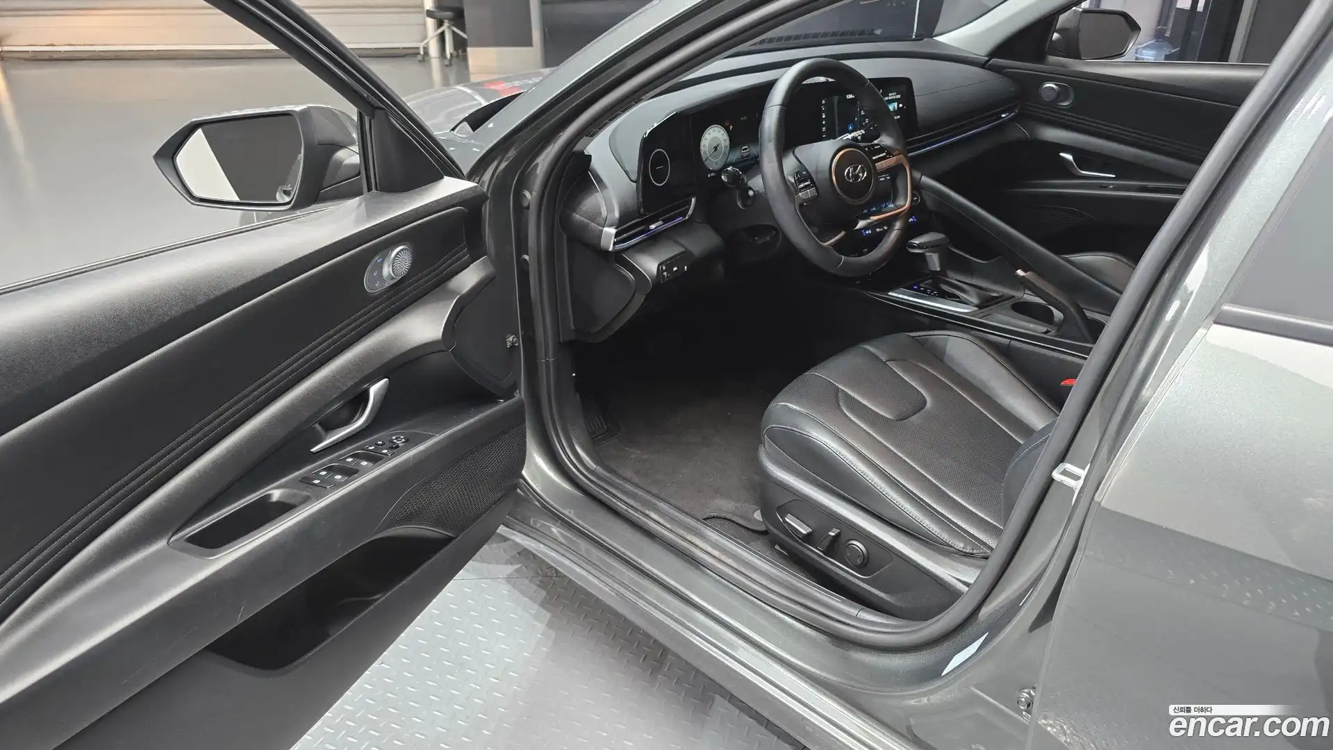 AVANTE Hyundai 2022.3-INNER-010