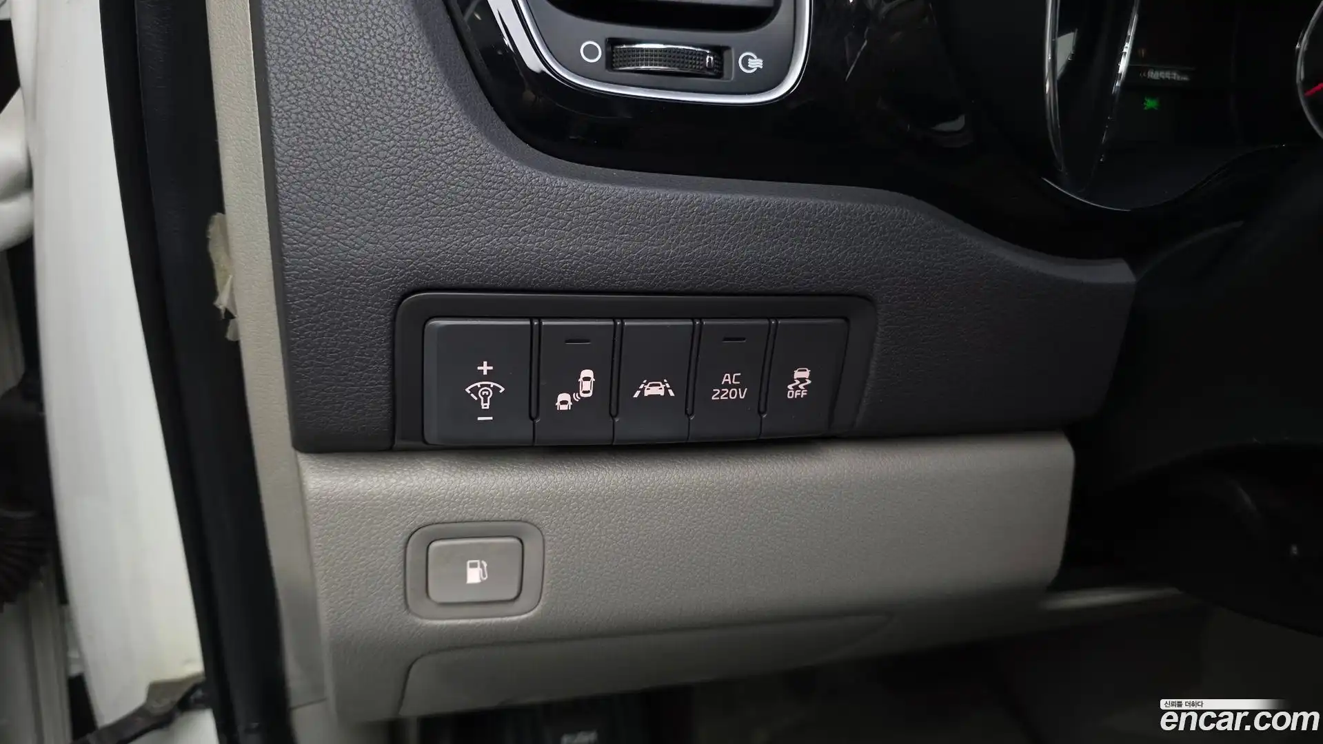 Canival Kia 2017.8-OPTION-041
