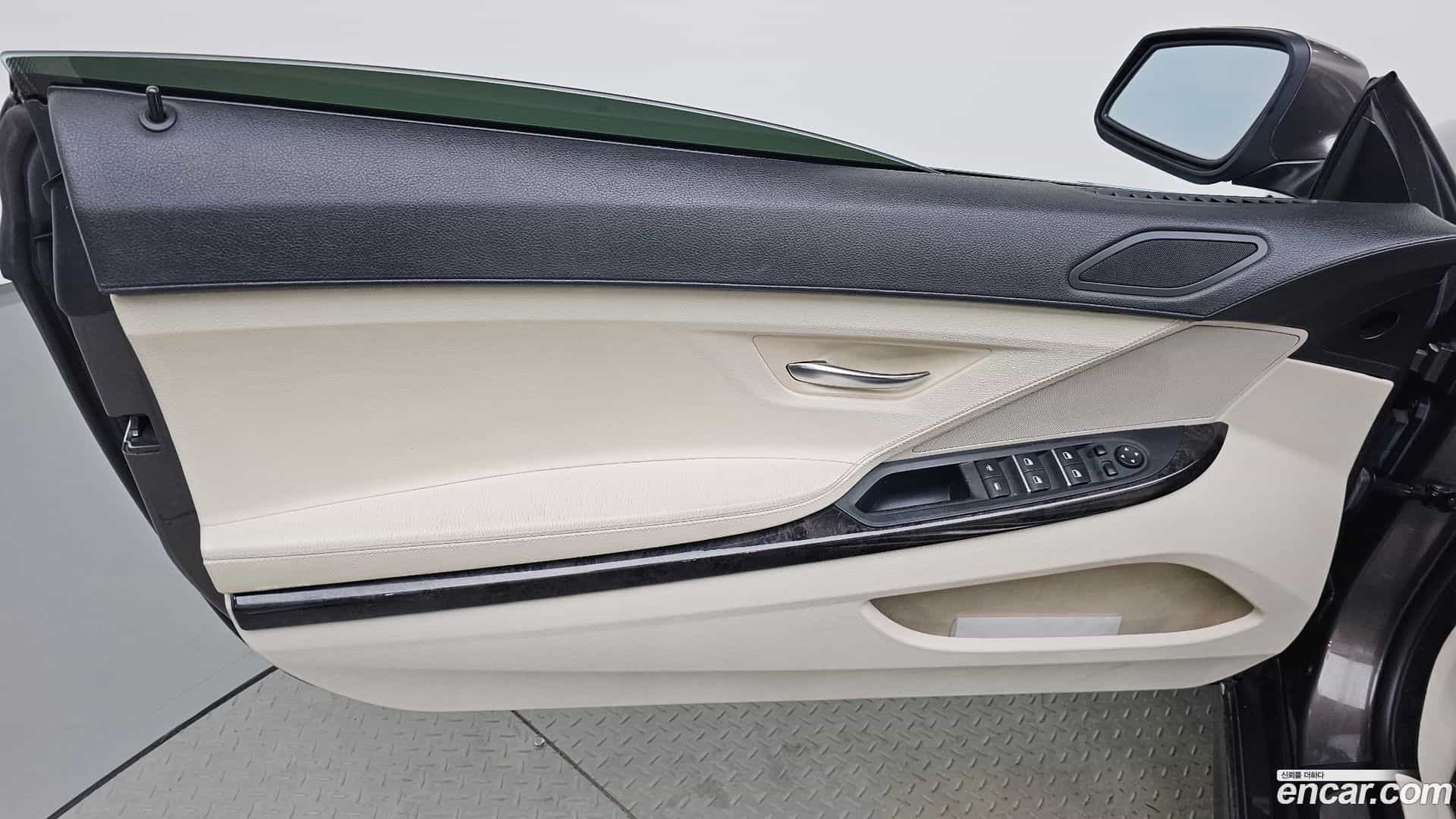 6-Series BMW 2013.5-INNER-034