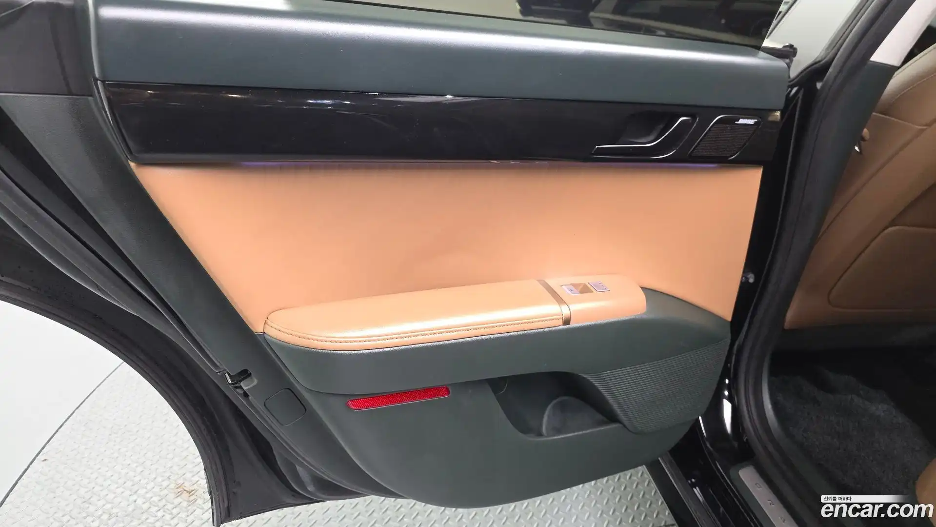 Grandeur Hyundai 2023.0-INNER-035