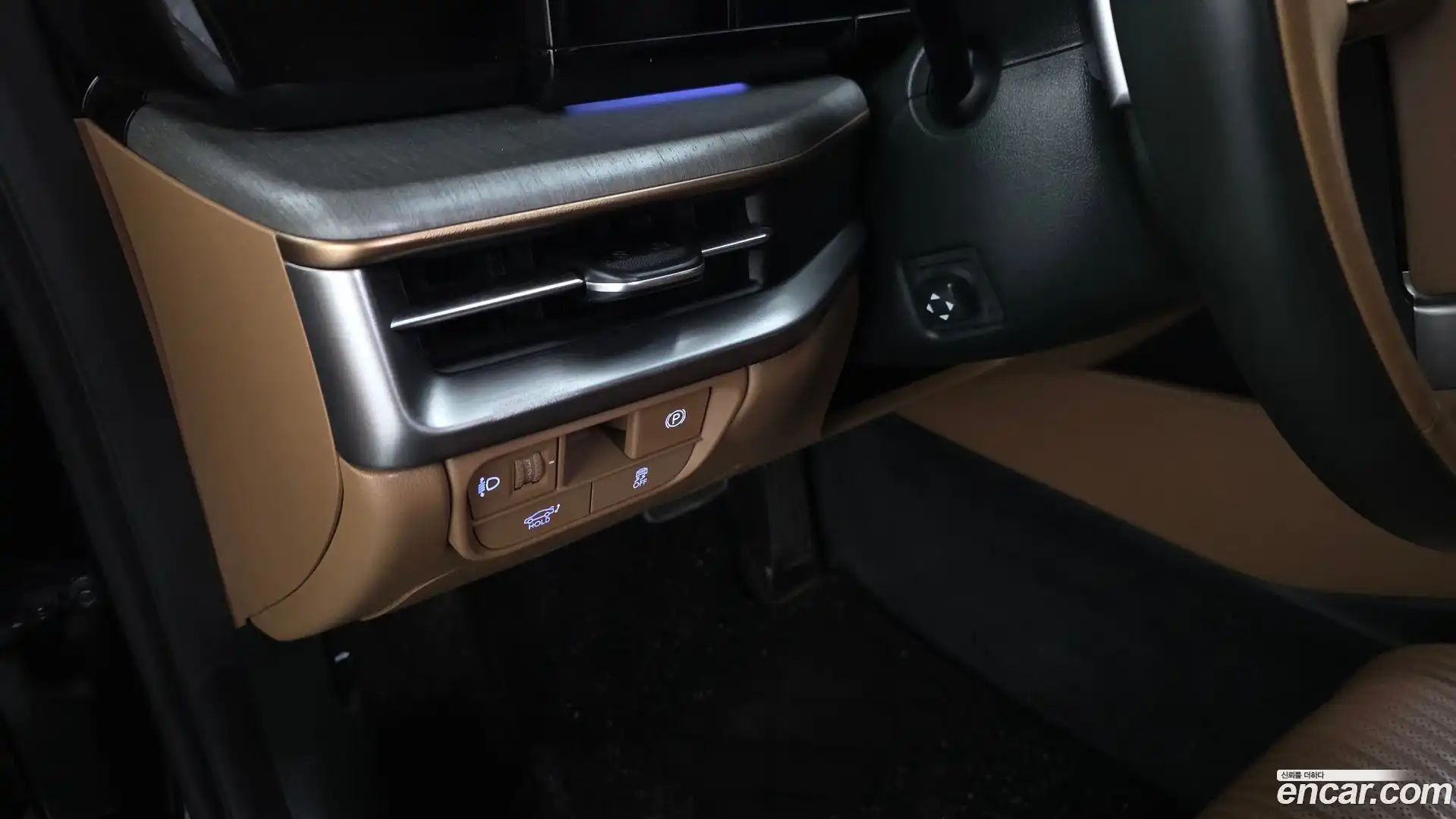 Grandeur Hyundai 2023.0-OPTION-041