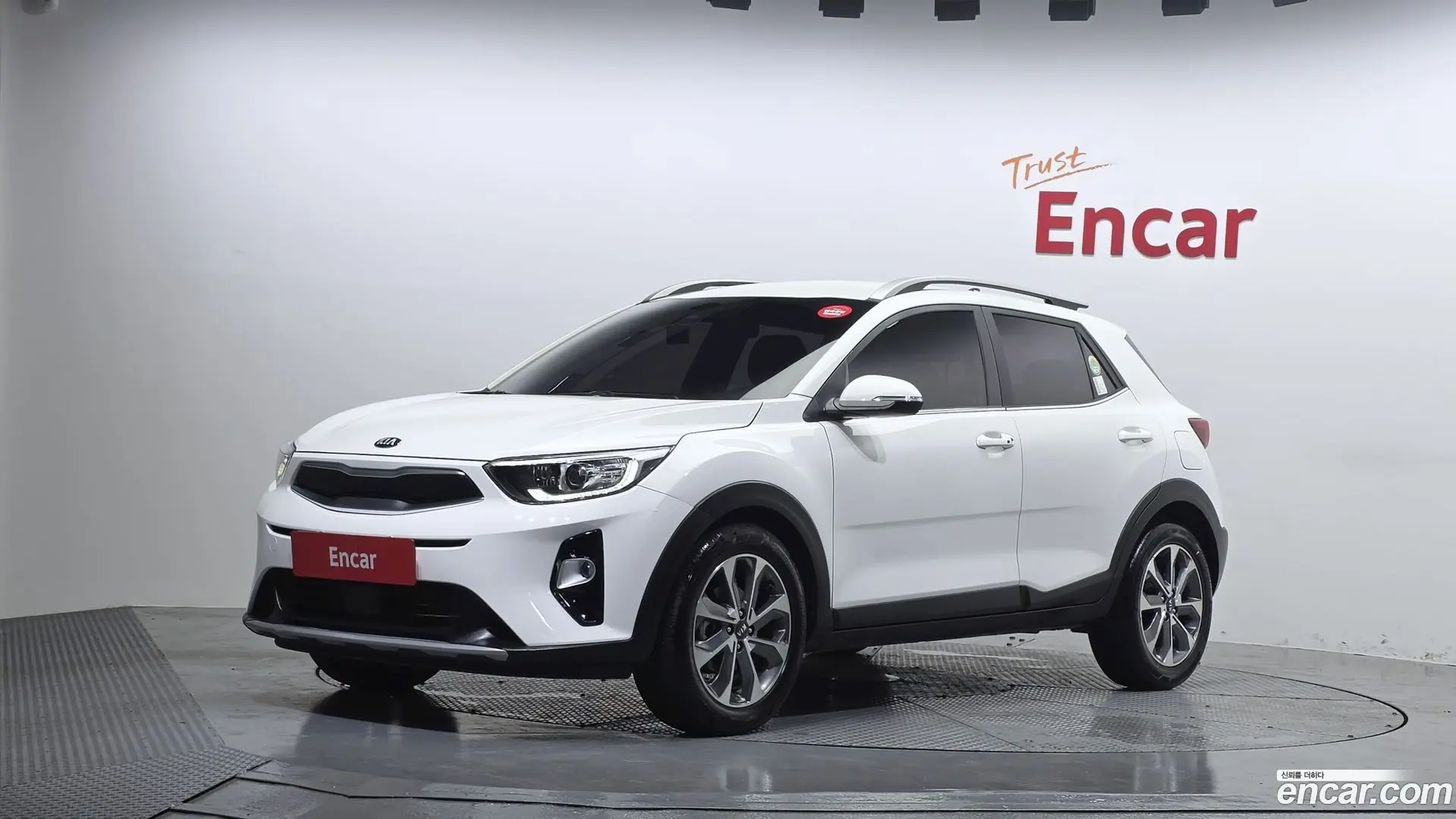 Main__Slider__Photo:Stonic Kia 2019.3-0