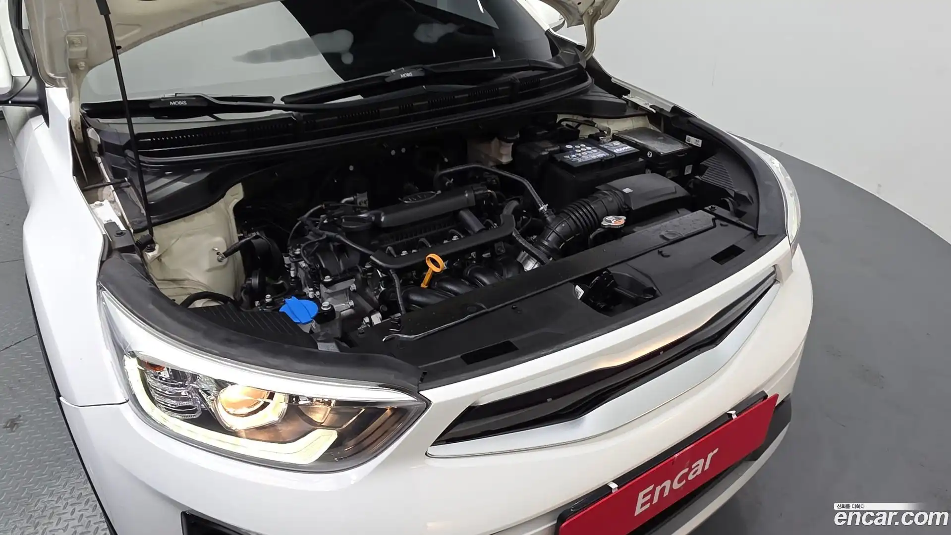 Stonic Kia 2019.3-OUTER-006