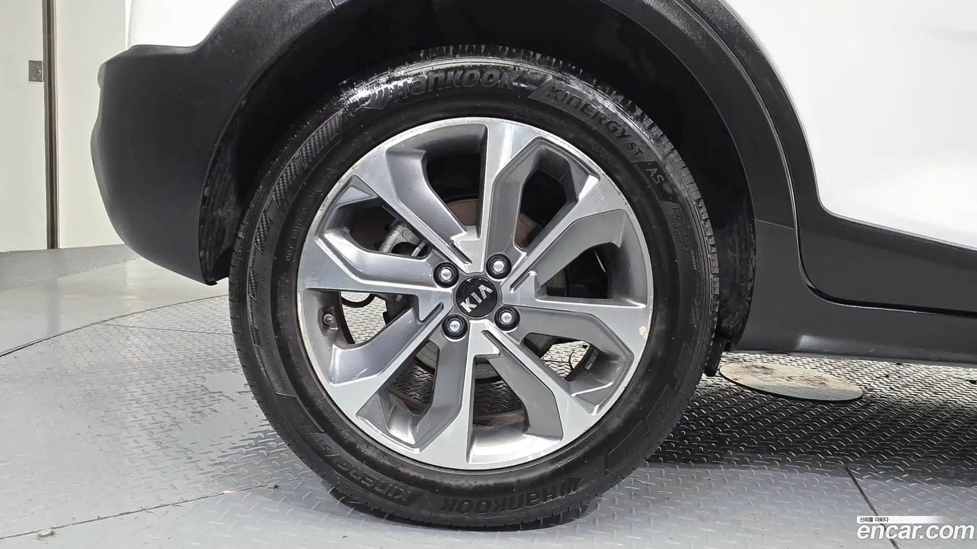 Stonic Kia 2019.3-OUTER-031