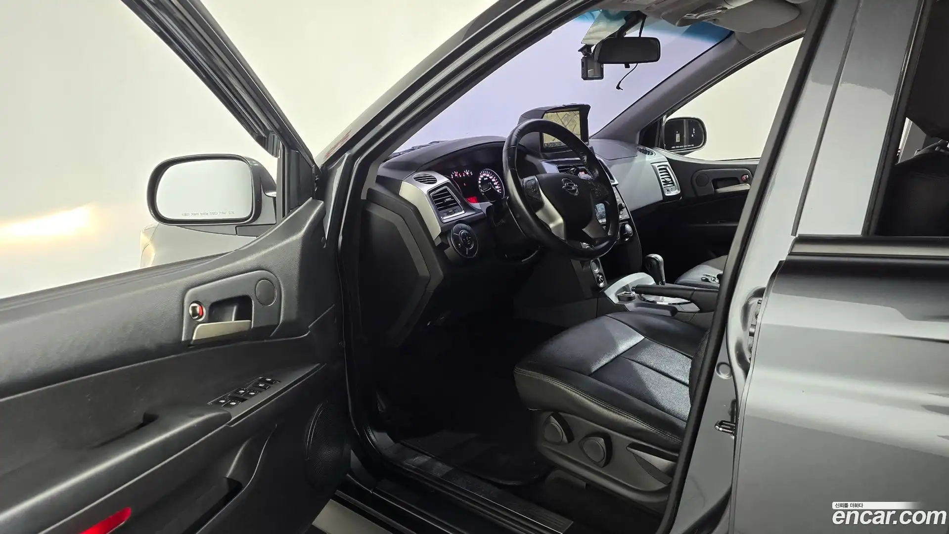 KORANDO KG Mobility 2016.10-INNER-010
