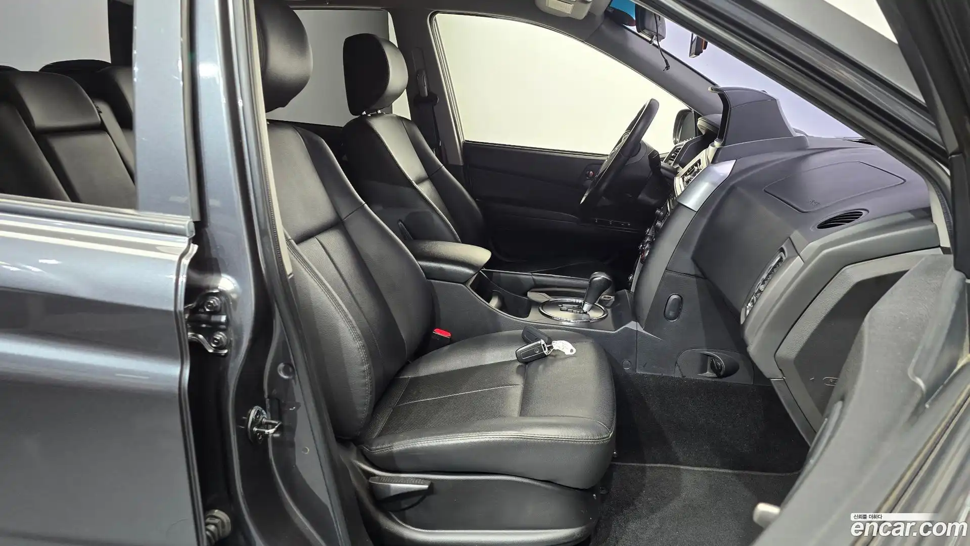 KORANDO KG Mobility 2016.10-INNER-036