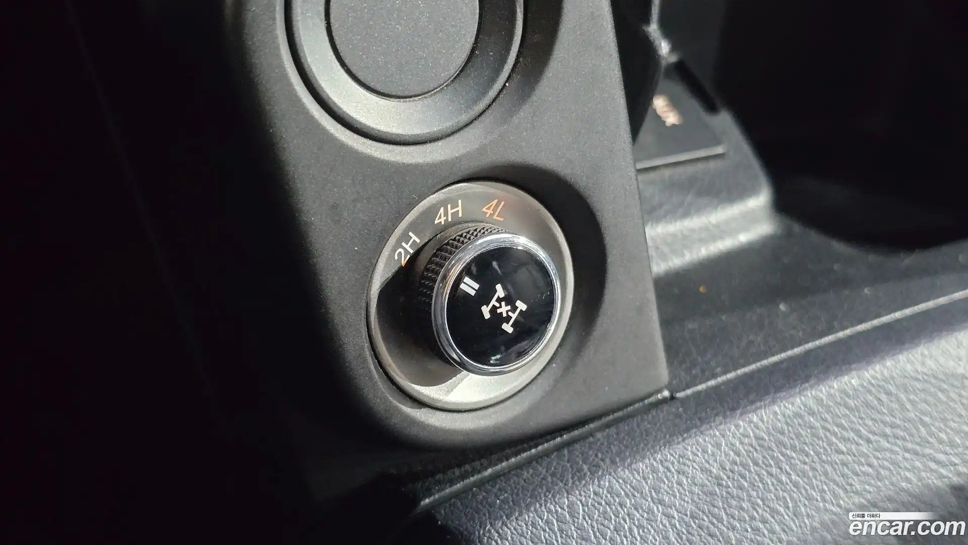 KORANDO KG Mobility 2016.10-OPTION-041
