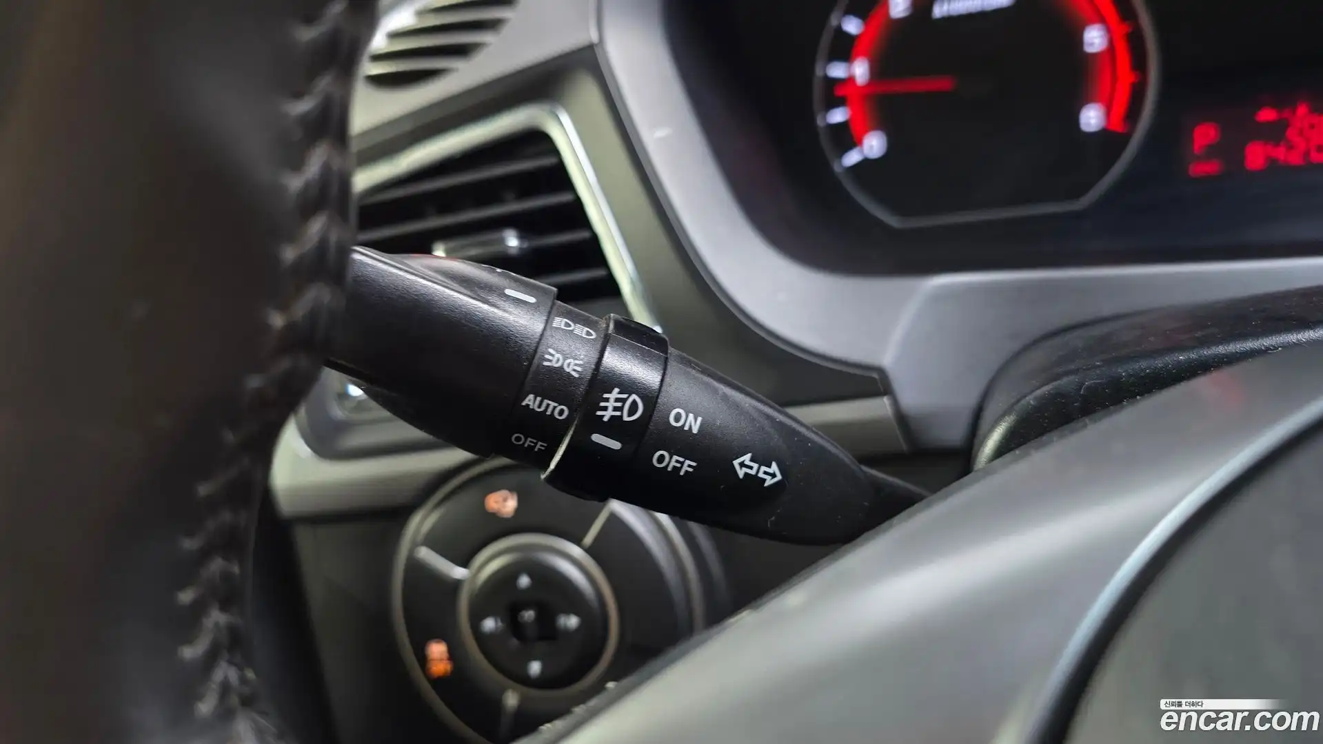 KORANDO KG Mobility 2016.10-OPTION-043