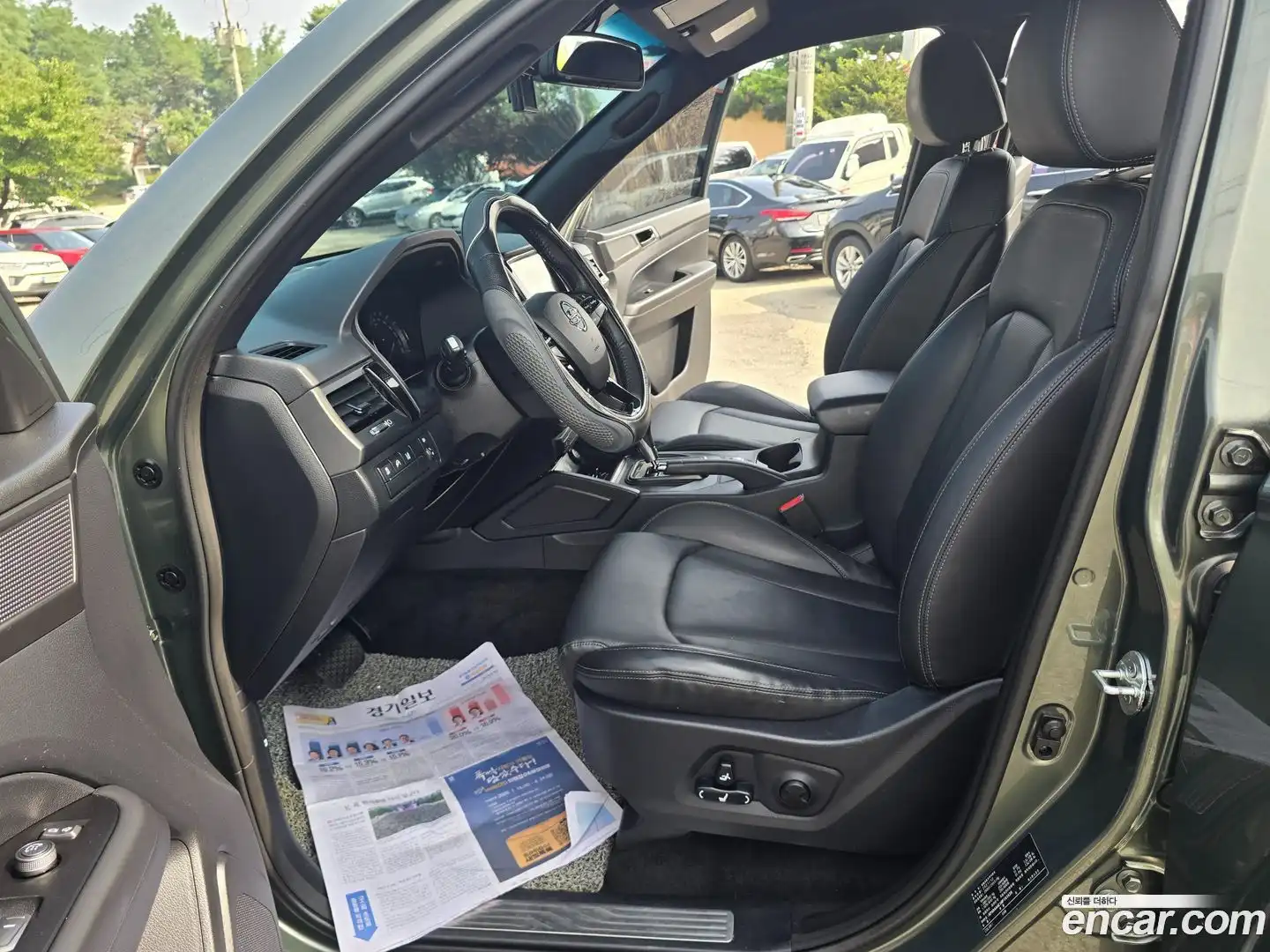 Rexton KG Mobility 2021.11-INNER-009