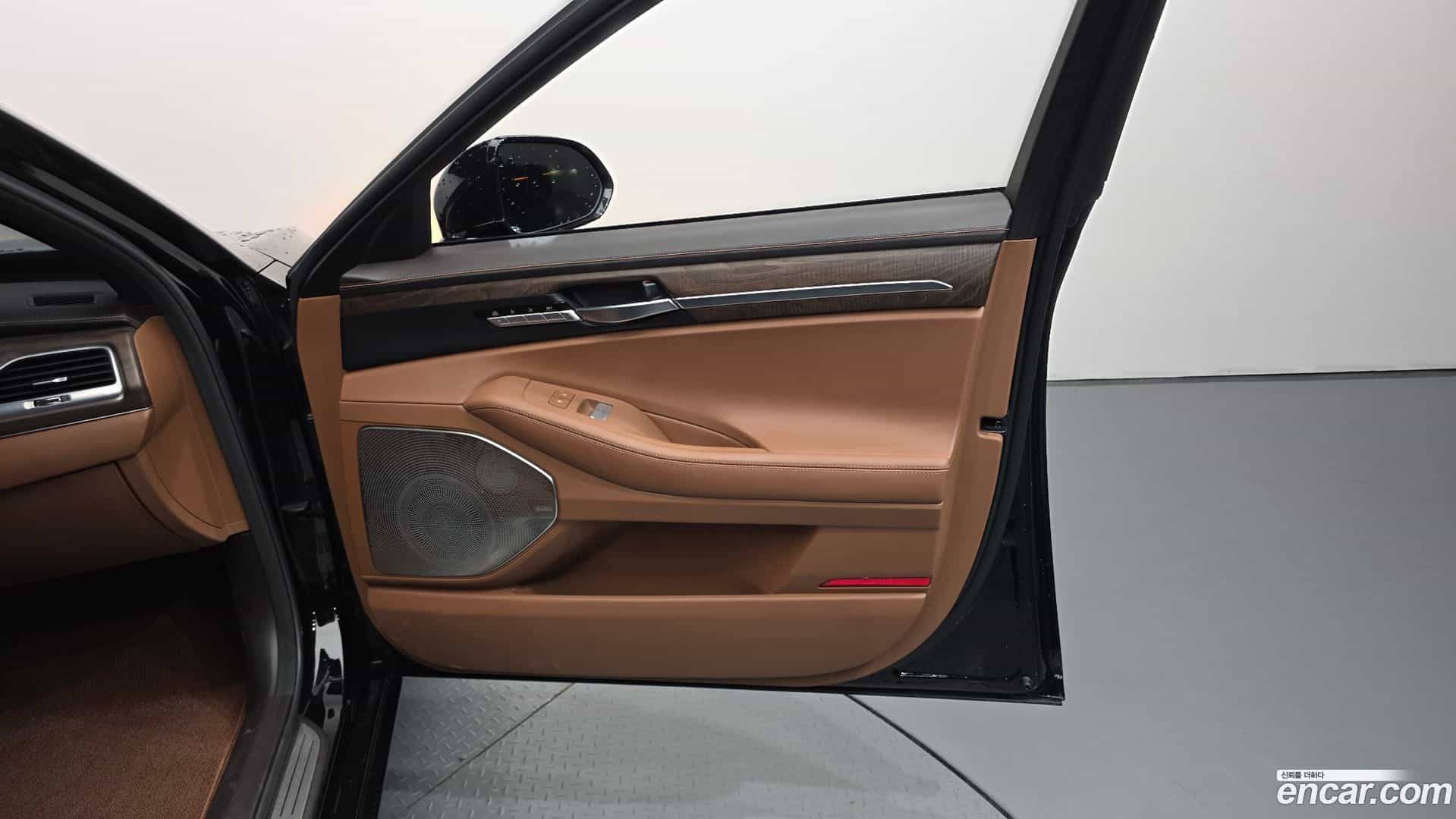 G90 Genesis 2021.2-INNER-035