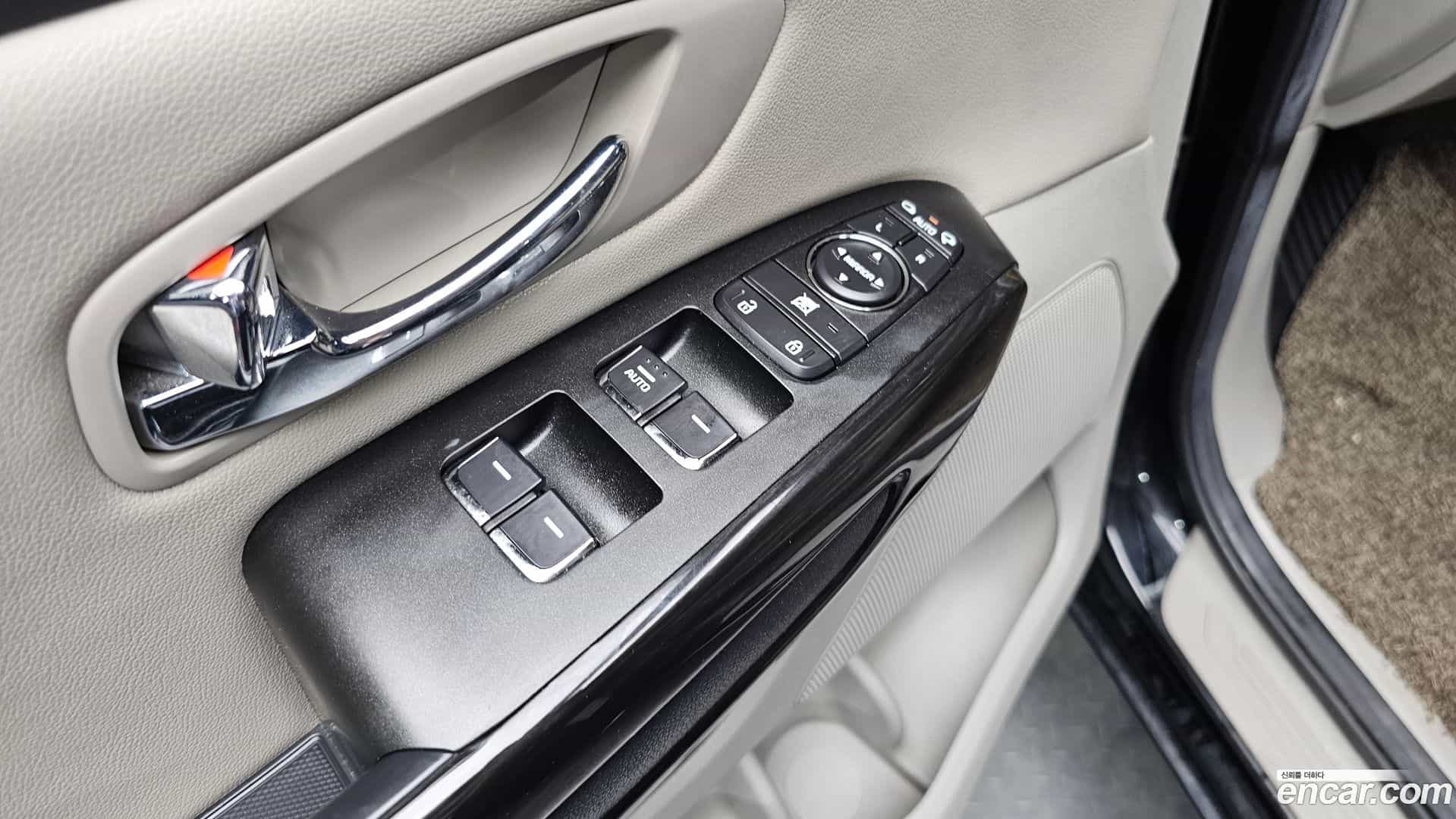 Canival Kia 2018.3-OPTION-023