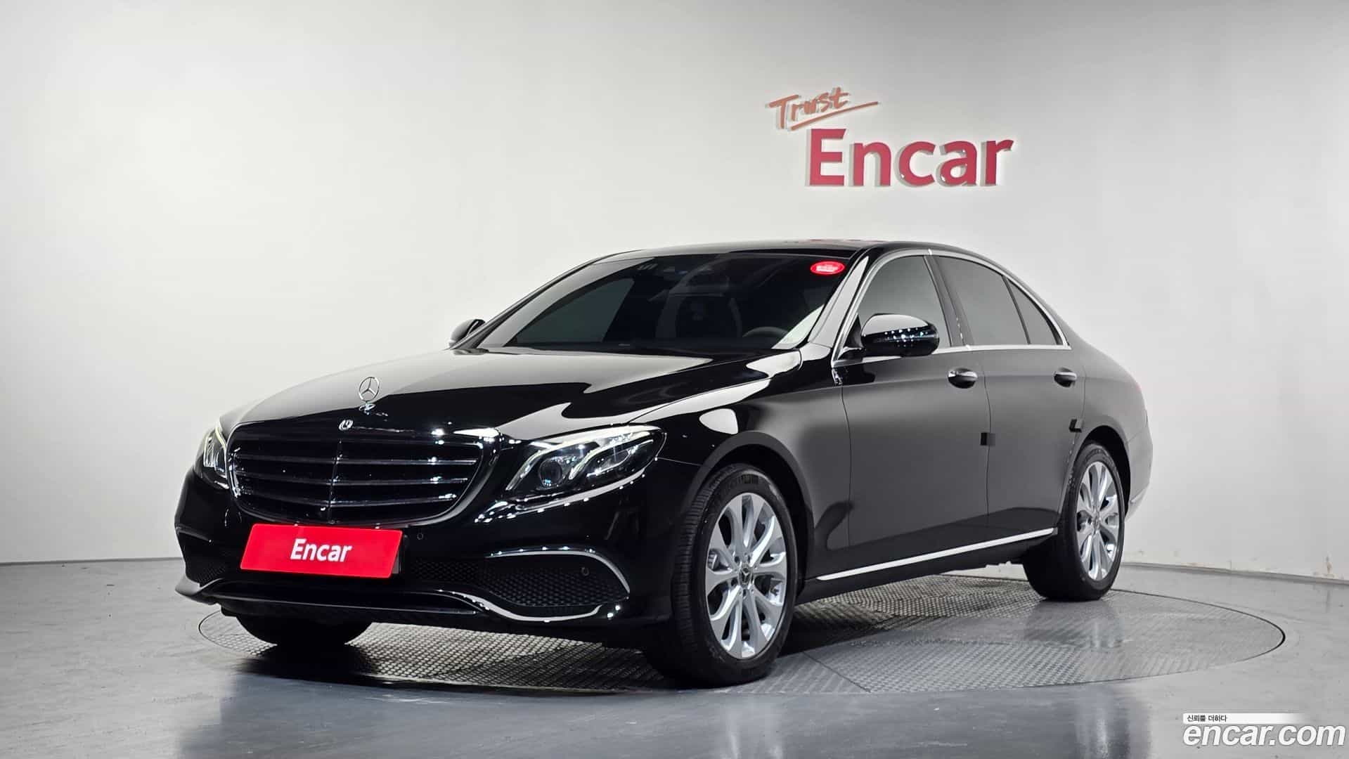 E-Class Mercedes-Benz 2019.0-OUTER-001