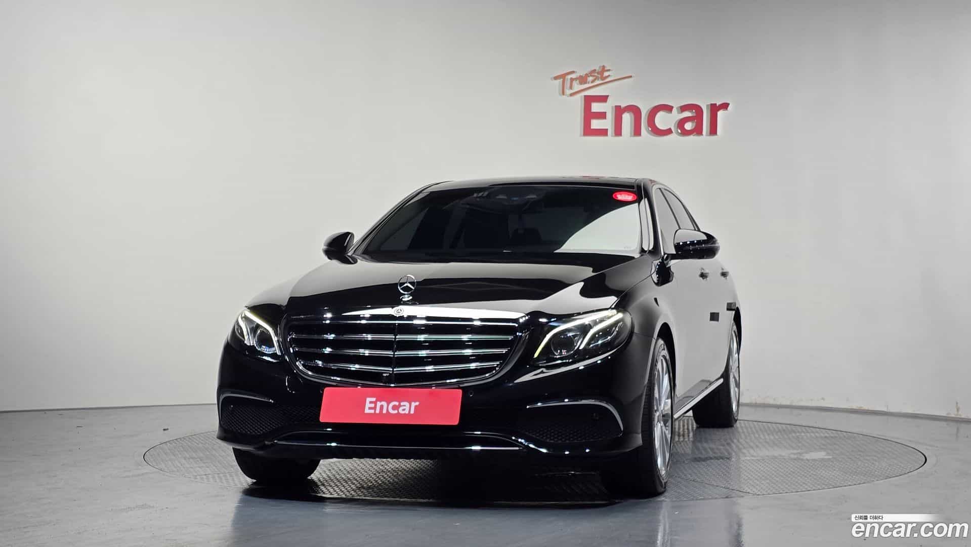 E-Class Mercedes-Benz 2019.0-OUTER-003
