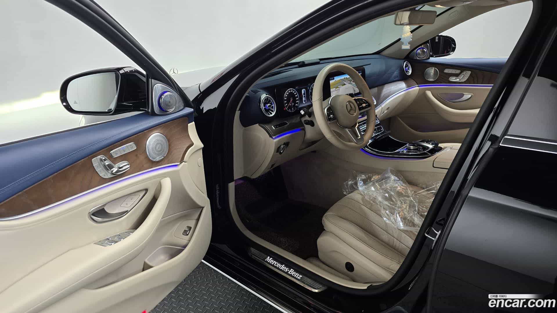 E-Class Mercedes-Benz 2019.0-INNER-010