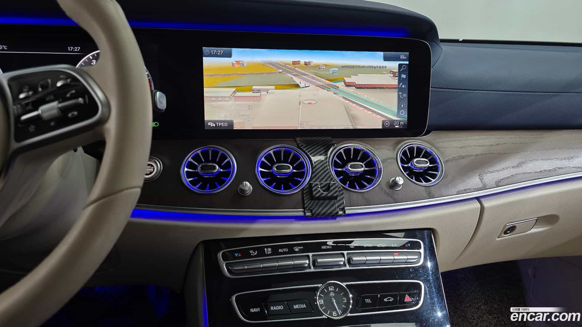E-Class Mercedes-Benz 2019.0-OPTION-016