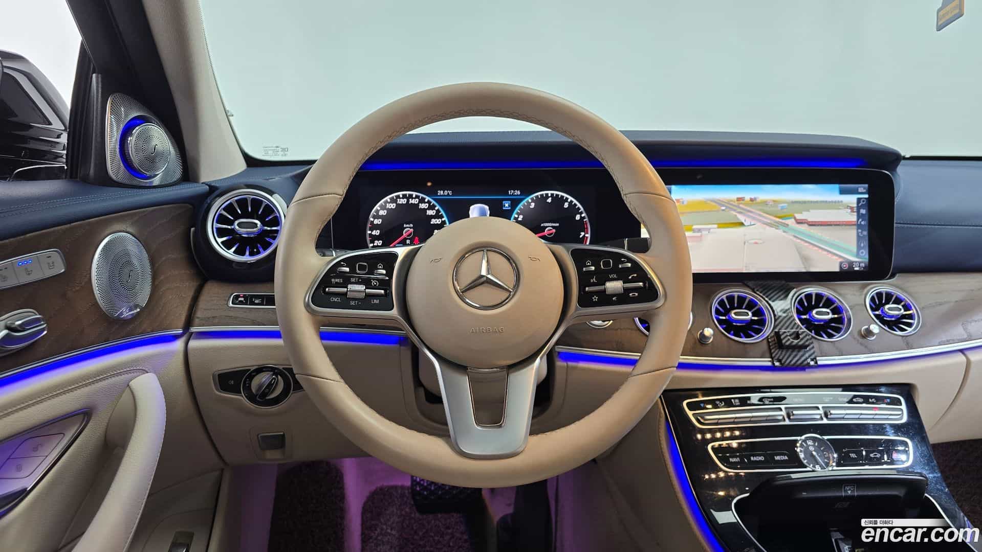 E-Class Mercedes-Benz 2019.0-OPTION-017