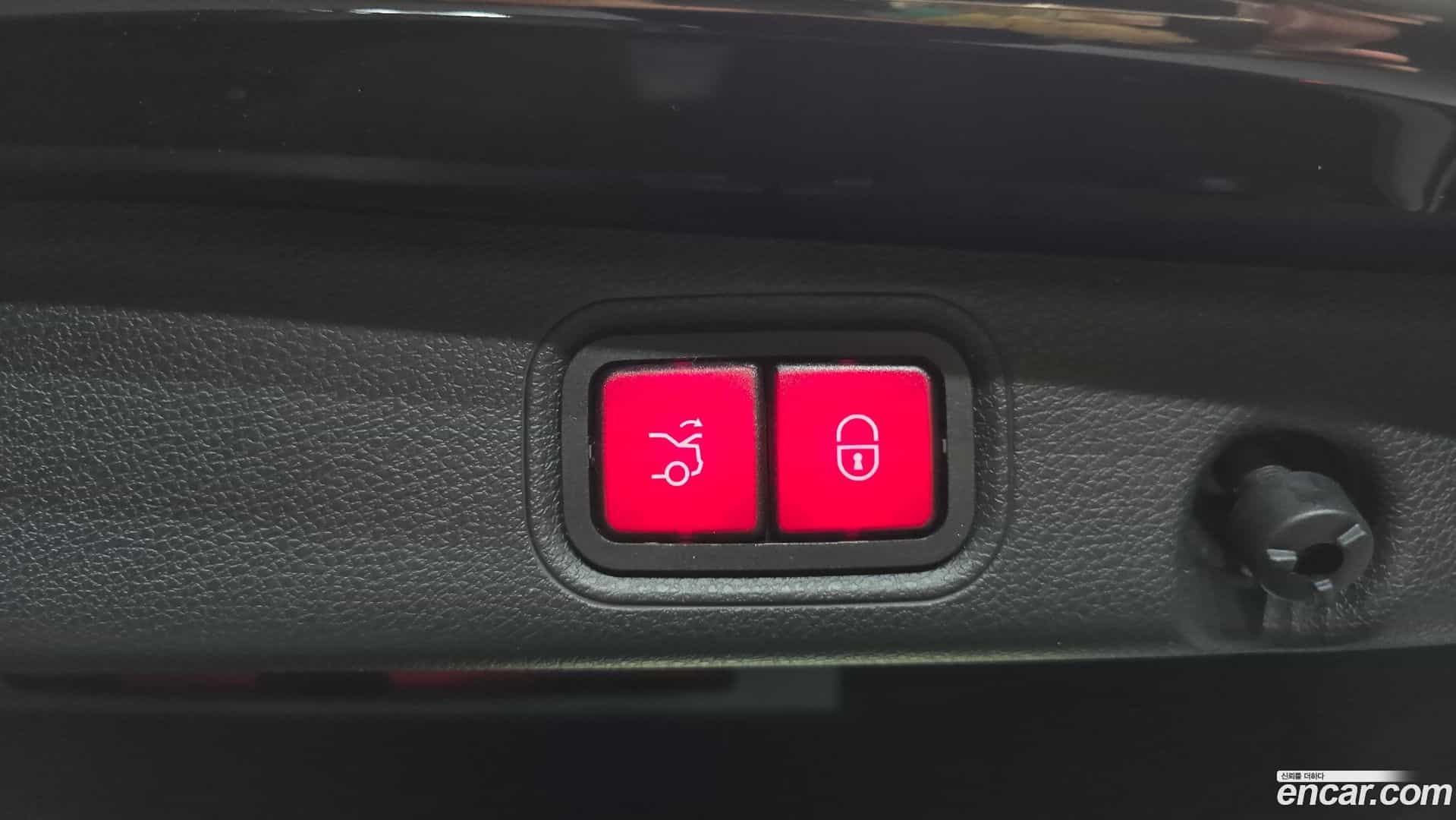 E-Class Mercedes-Benz 2019.0-OPTION-022