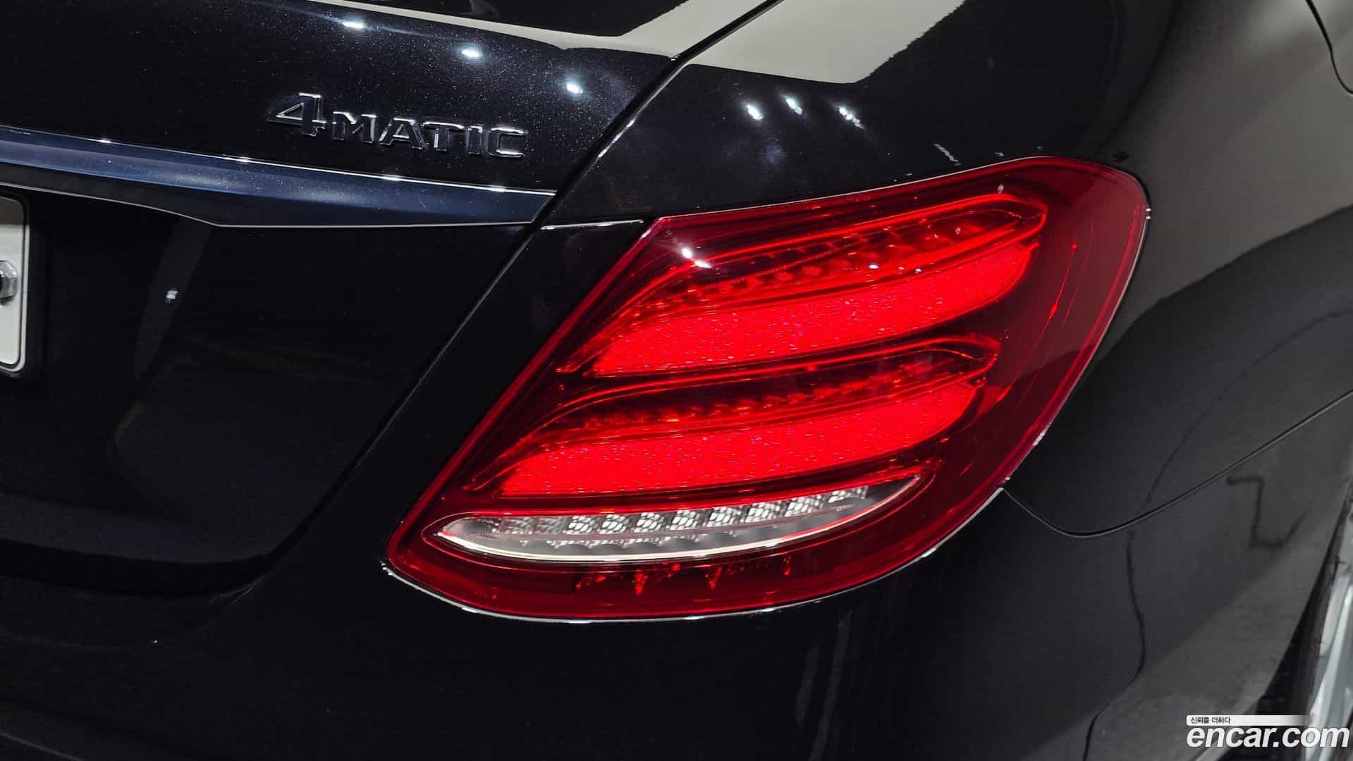 E-Class Mercedes-Benz 2019.0-OUTER-033