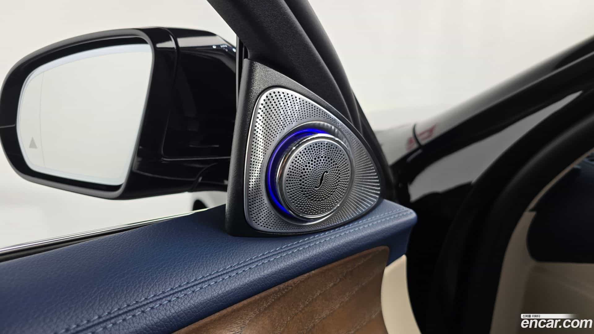 E-Class Mercedes-Benz 2019.0-OPTION-048