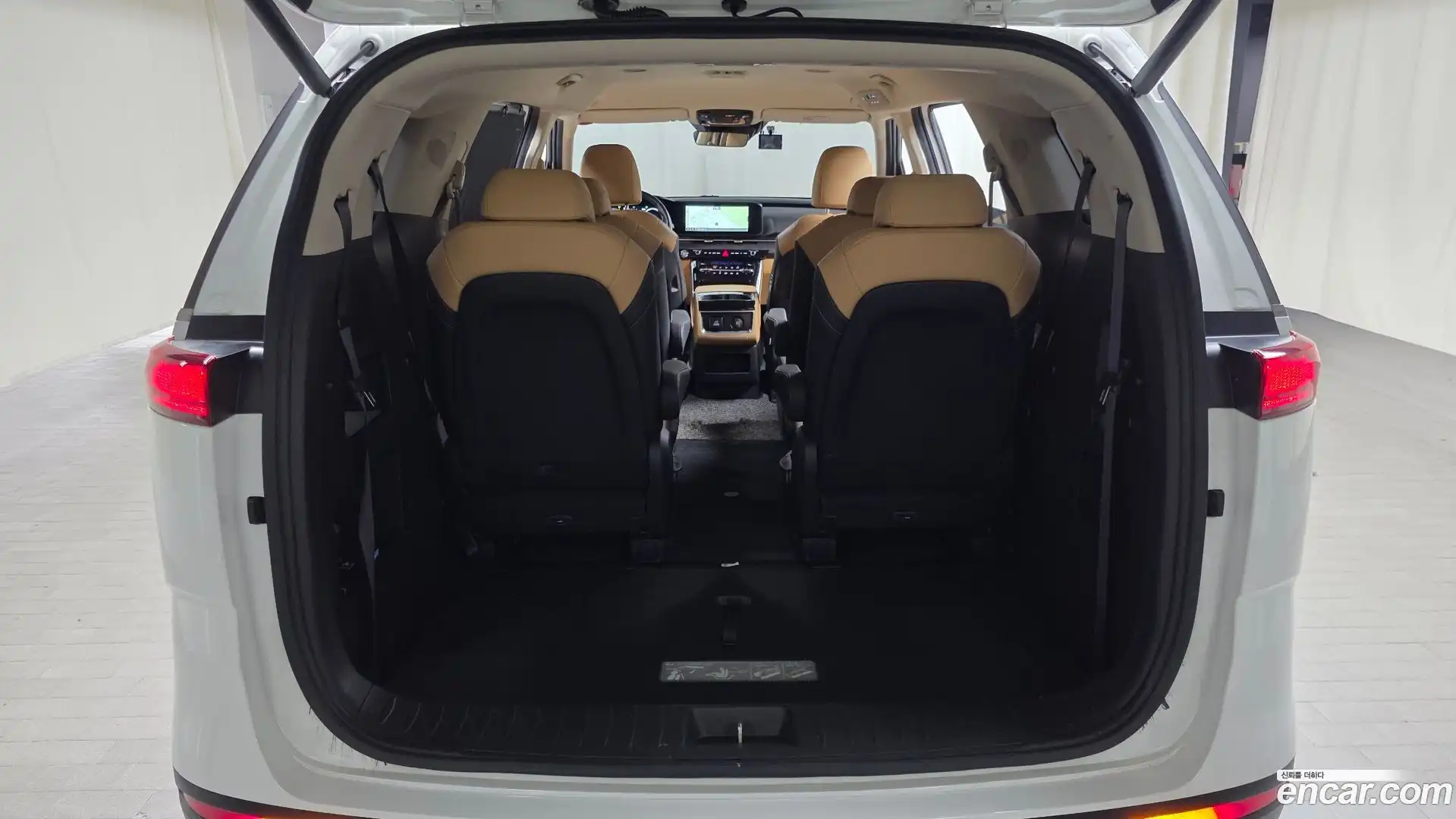 Canival Kia 2022.3-OPTION-024