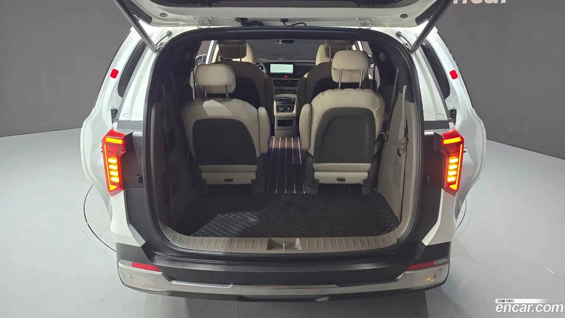Canival Kia 2024.3-OPTION-045