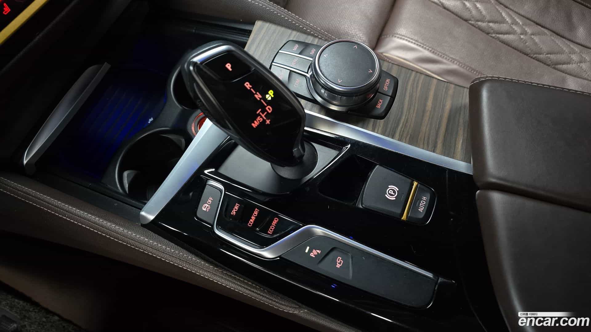 5-Series BMW 2017.3-INNER-009