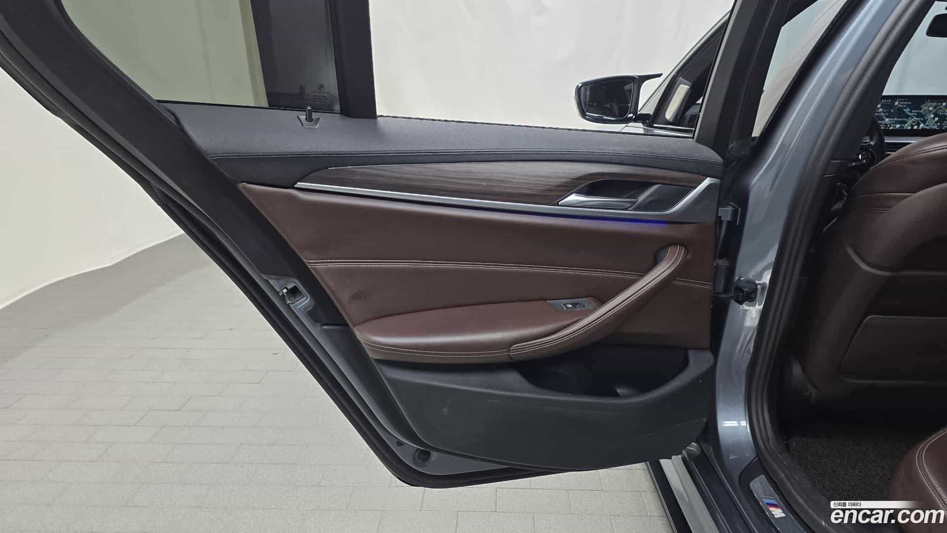 5-Series BMW 2017.3-INNER-035