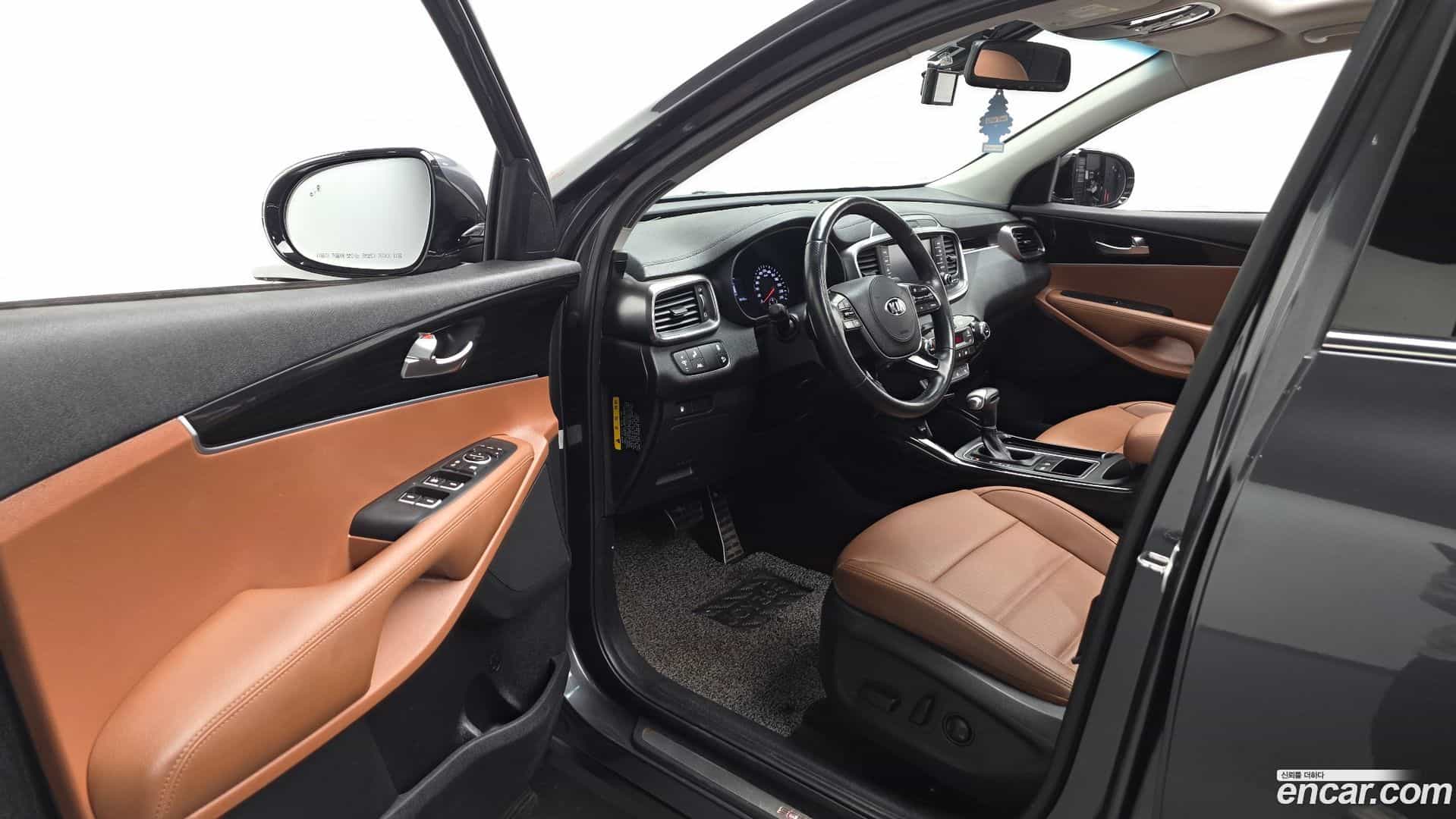 Sorento Kia 2019.3-INNER-010