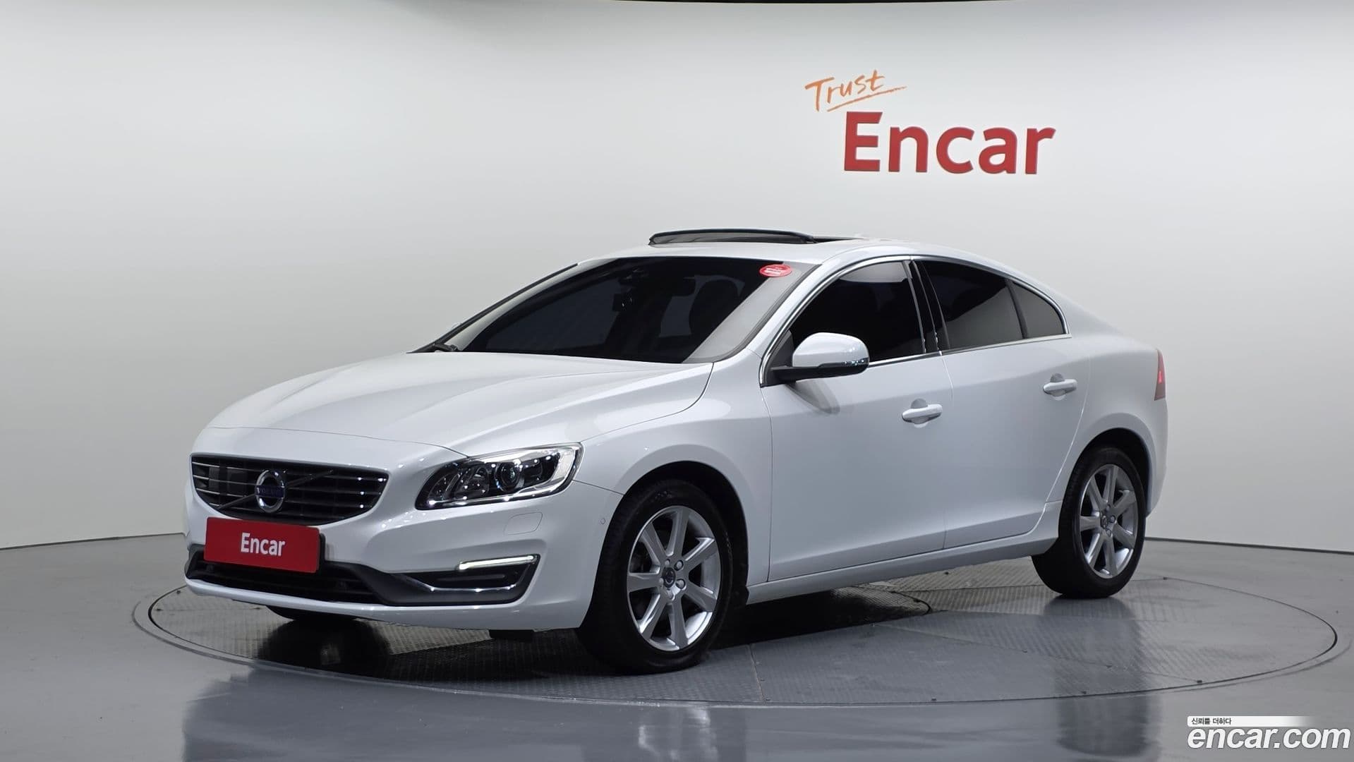 Main__Slider__Photo:S60 Volvo 2018.5-0