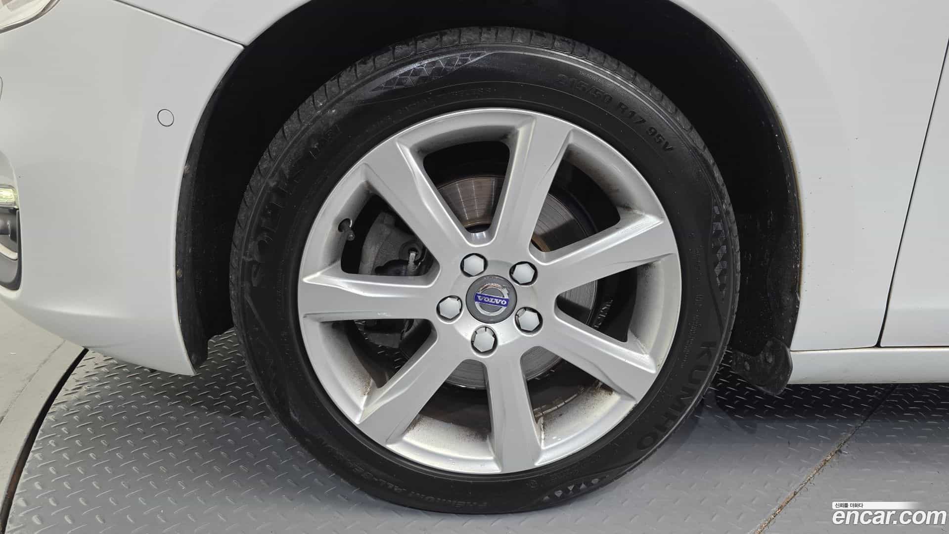 S60 Volvo 2018.5-OUTER-005