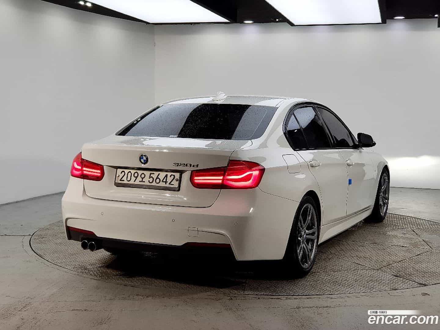 3-Series BMW 2017.2-OUTER-004