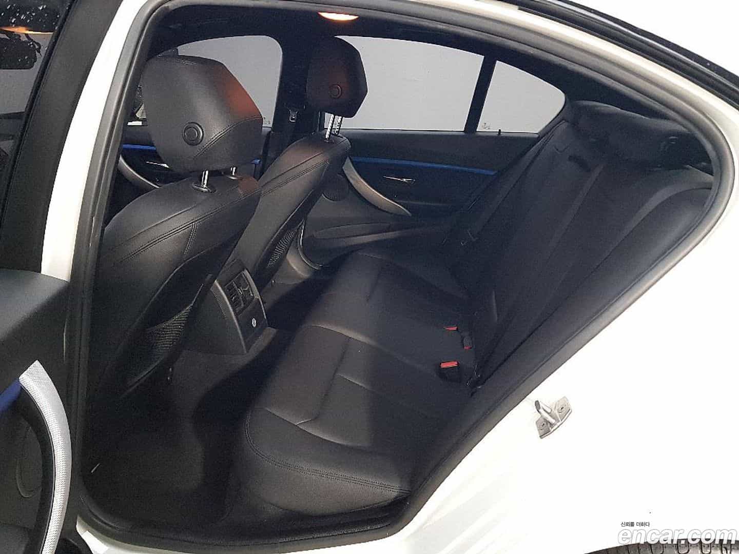 3-Series BMW 2017.2-INNER-009