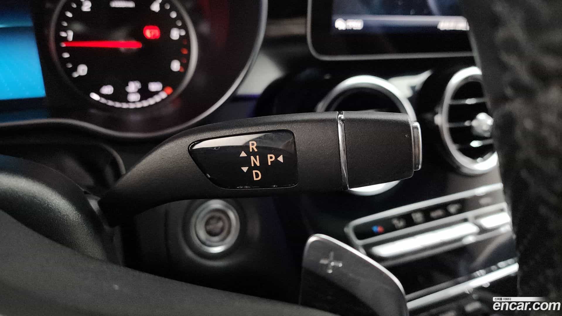 C-Class Mercedes-Benz 2019.4-INNER-009