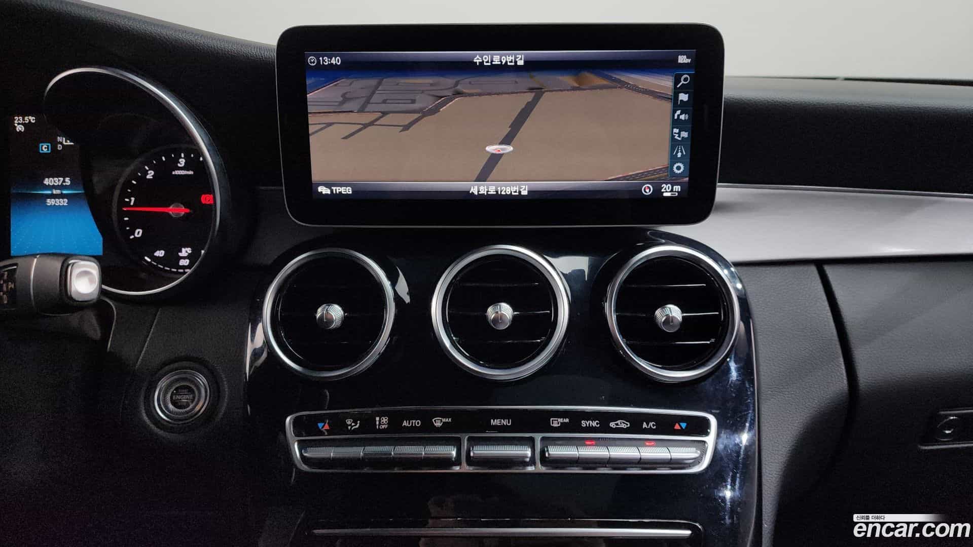 C-Class Mercedes-Benz 2019.4-OPTION-016