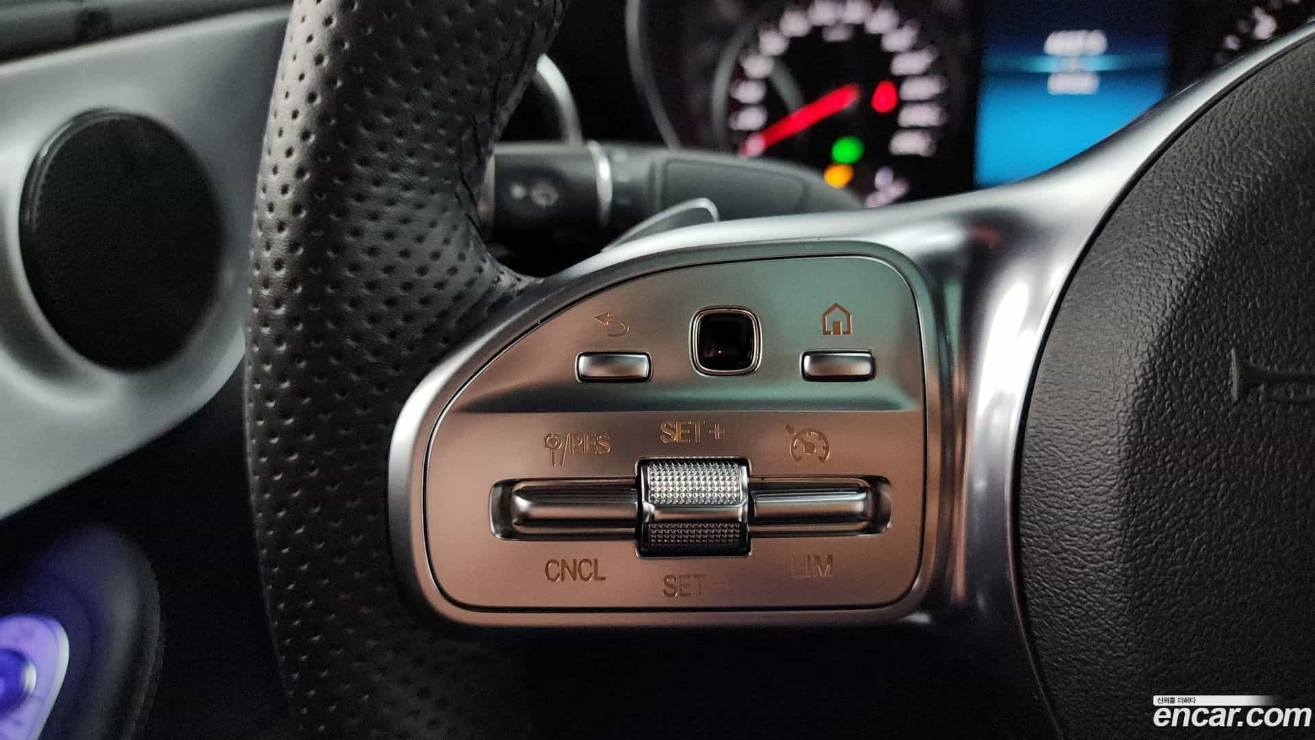 C-Class Mercedes-Benz 2019.4-OPTION-020
