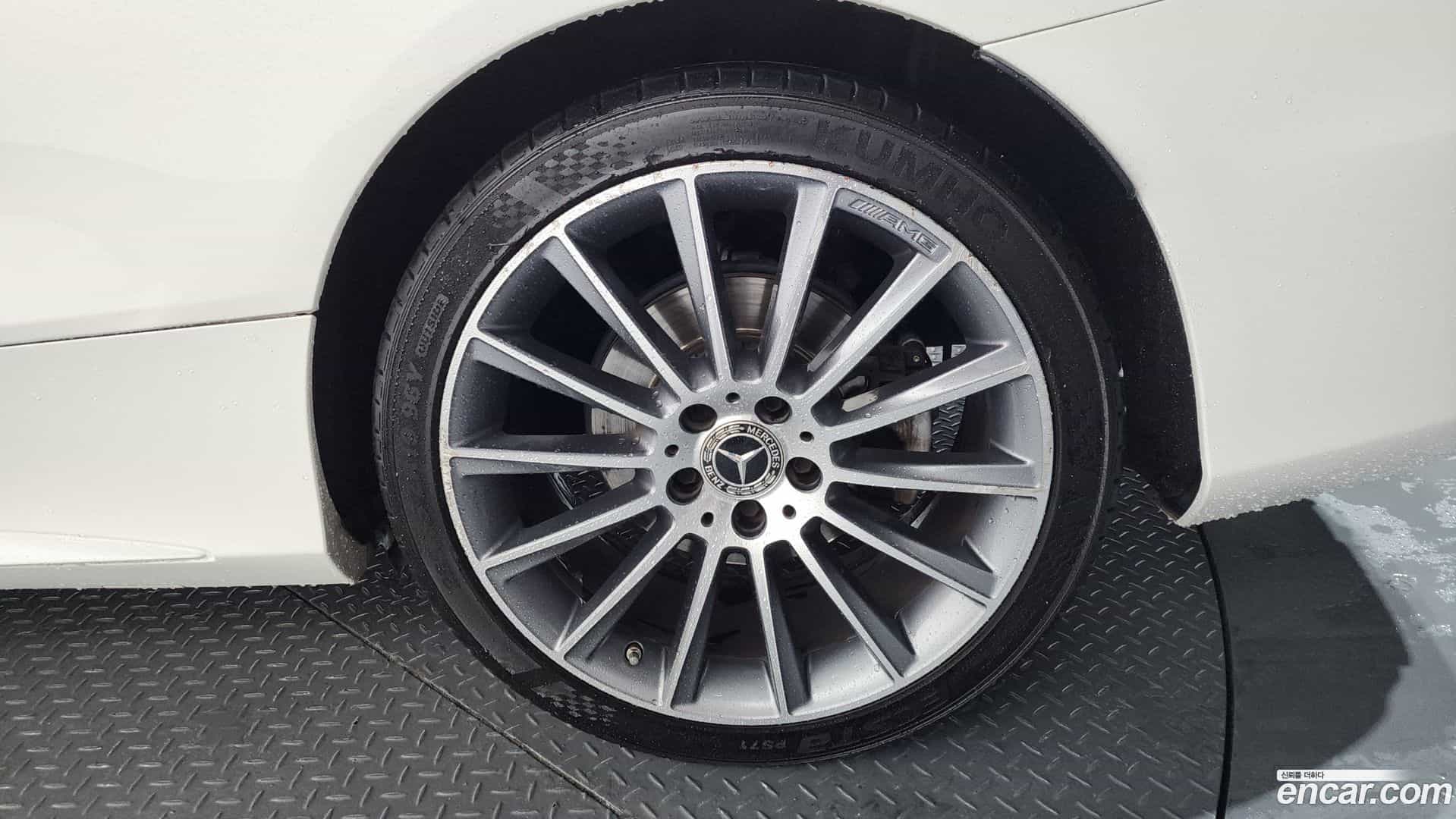 C-Class Mercedes-Benz 2019.4-OUTER-031