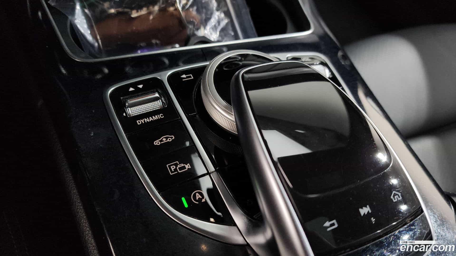 C-Class Mercedes-Benz 2019.4-OPTION-040