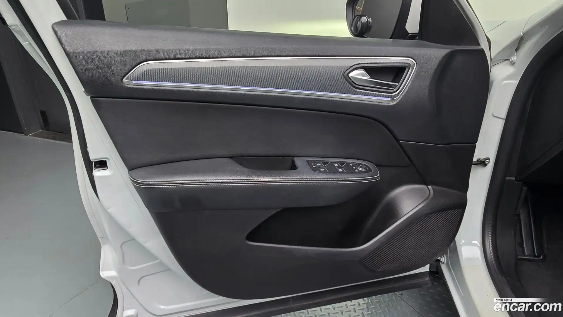 XM3 Renault Korea 2022.7-INNER-034